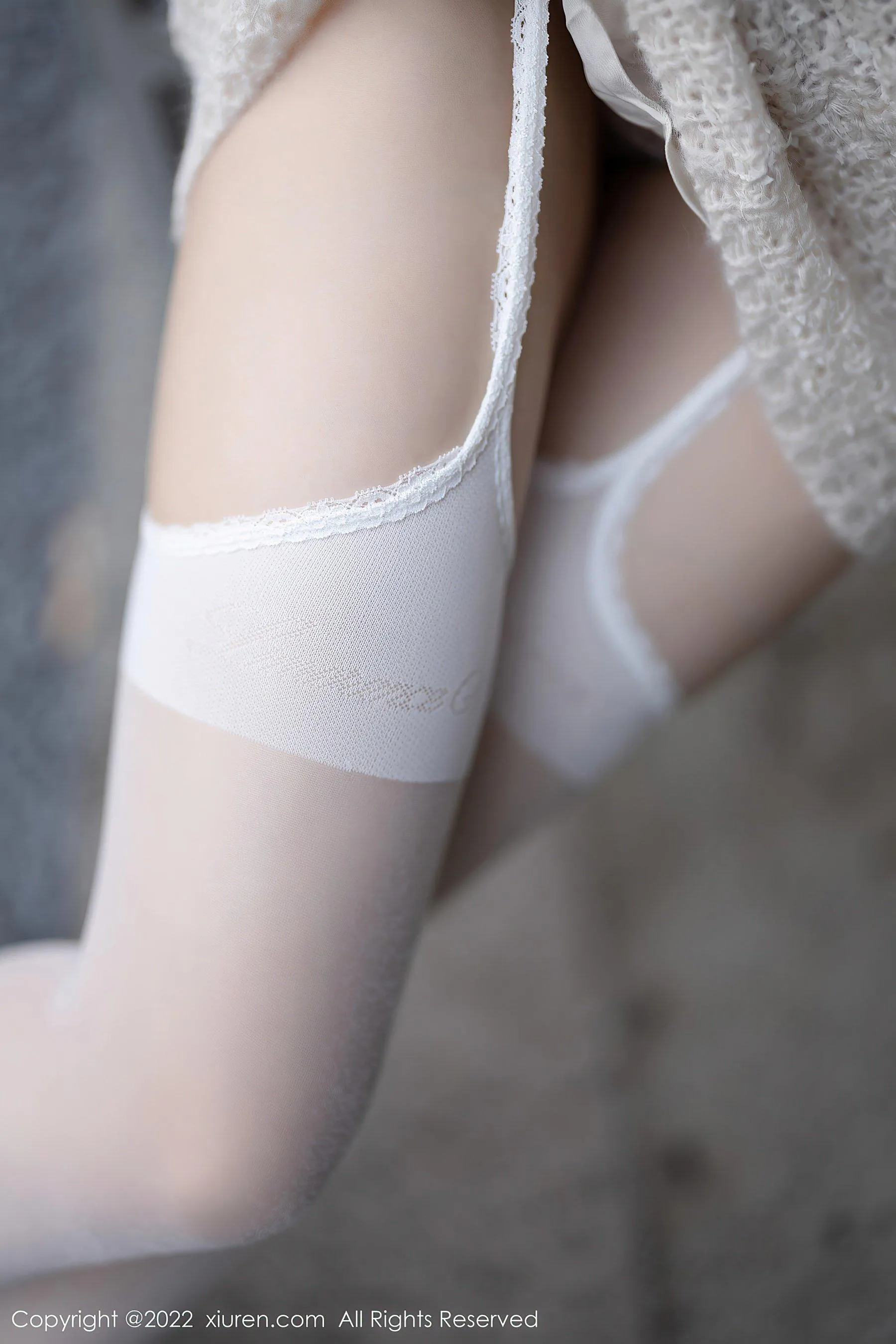  秀人网 No.5880 徐莉芝Booty 丝袜美腿第26张