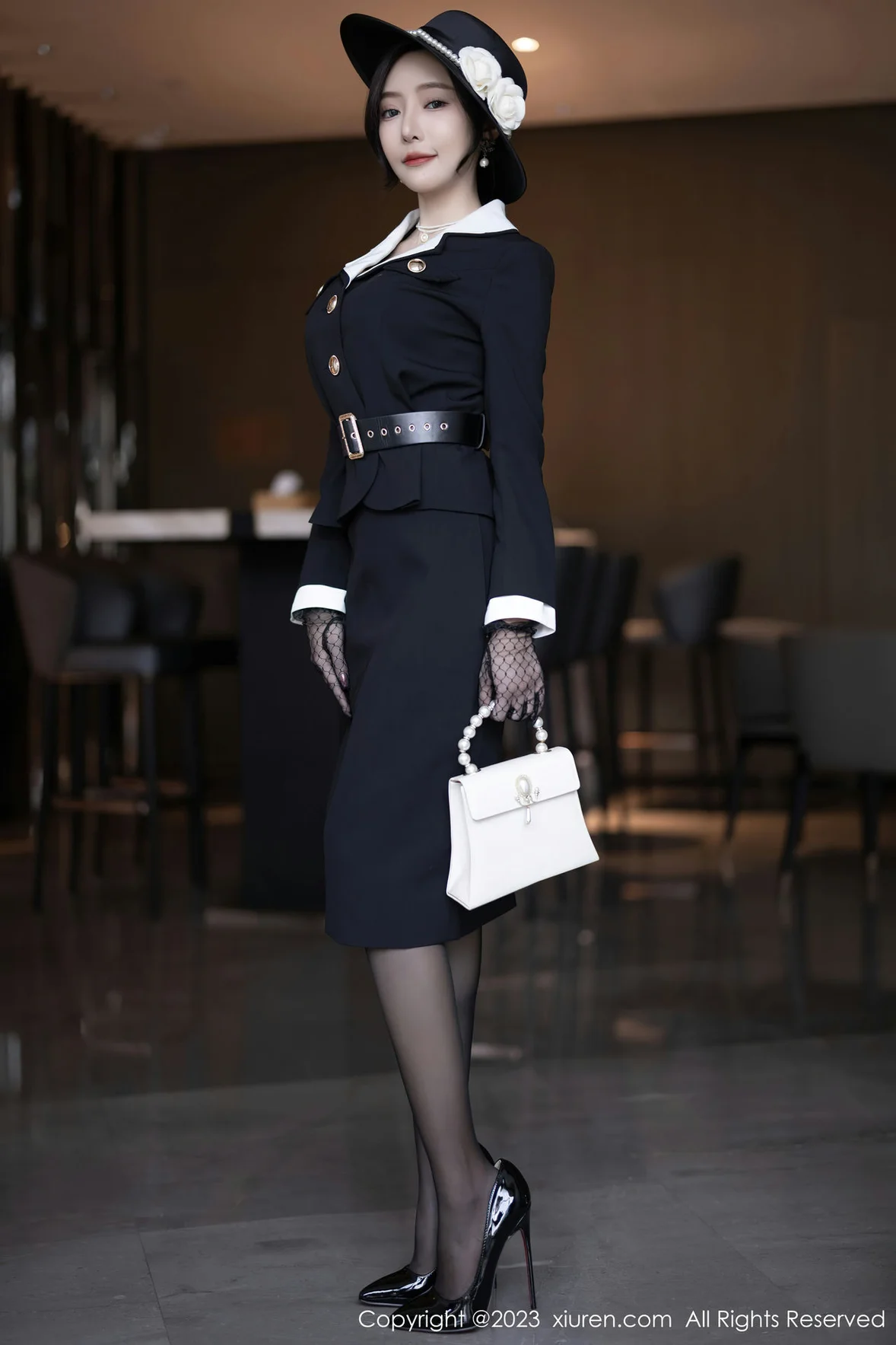  XiuRen 秀人 No.7048 王馨瑶yanni 气质高跟黑丝 [82P]第3张