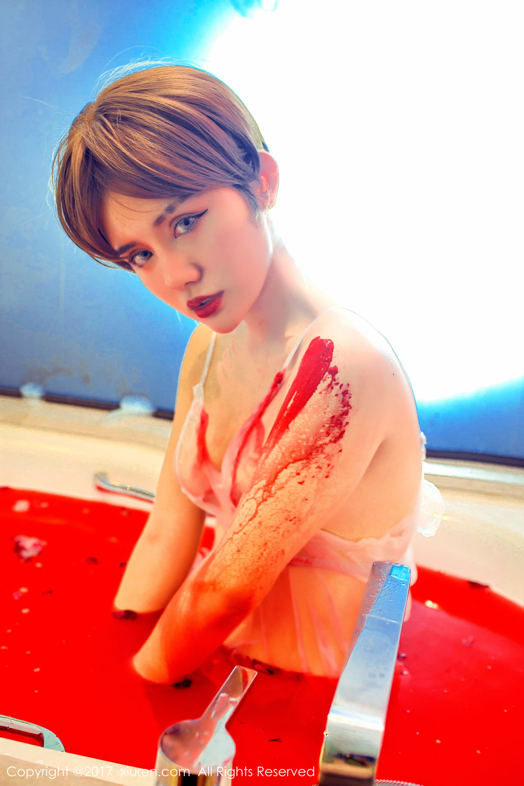 兔子NINA《半裸床单滚和血腥浴缸湿身》 XiuRen 秀人网 NO.840第8张