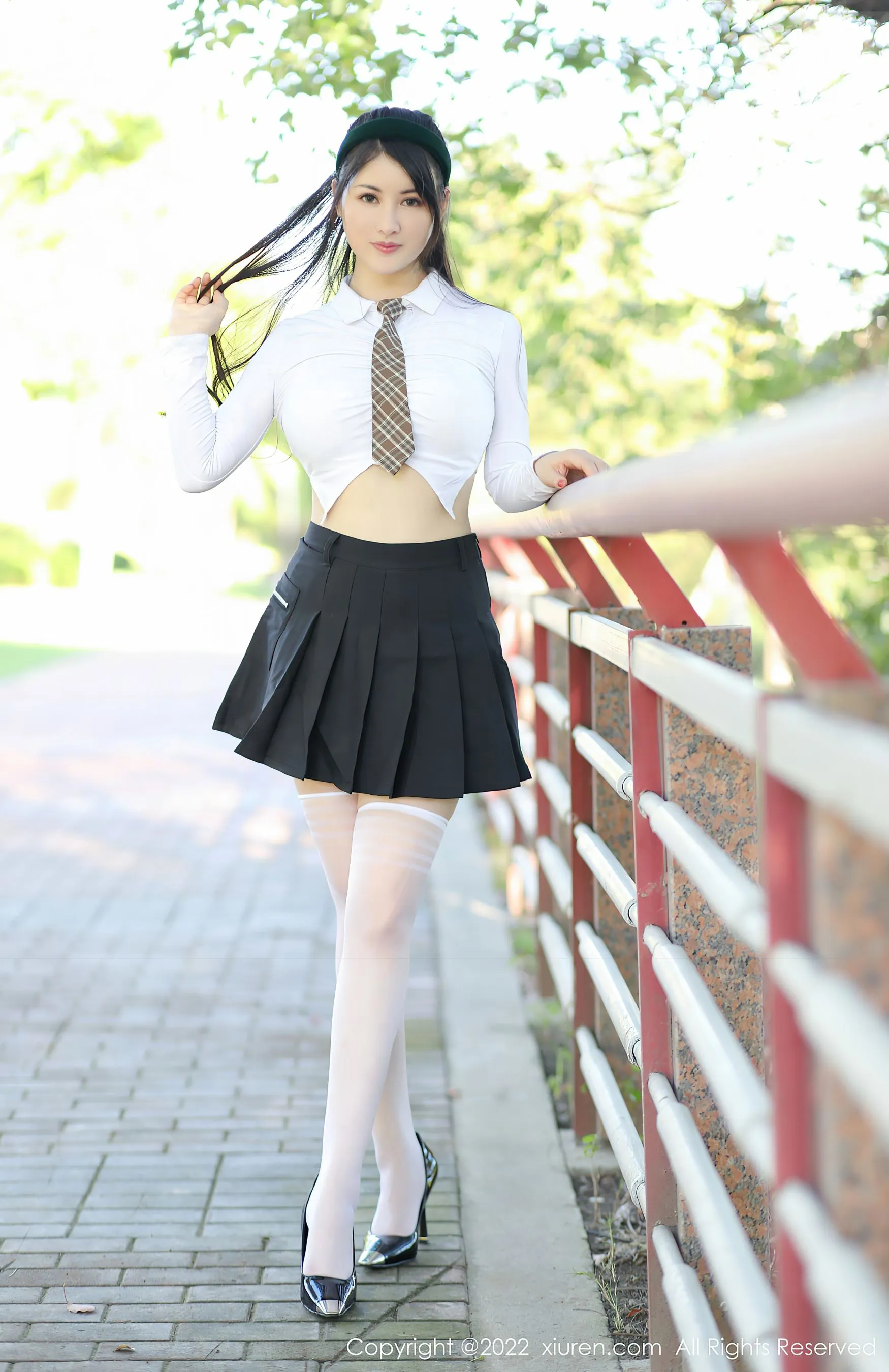  秀人网 No.5512 诗诗kiki 短裙美臀第11张