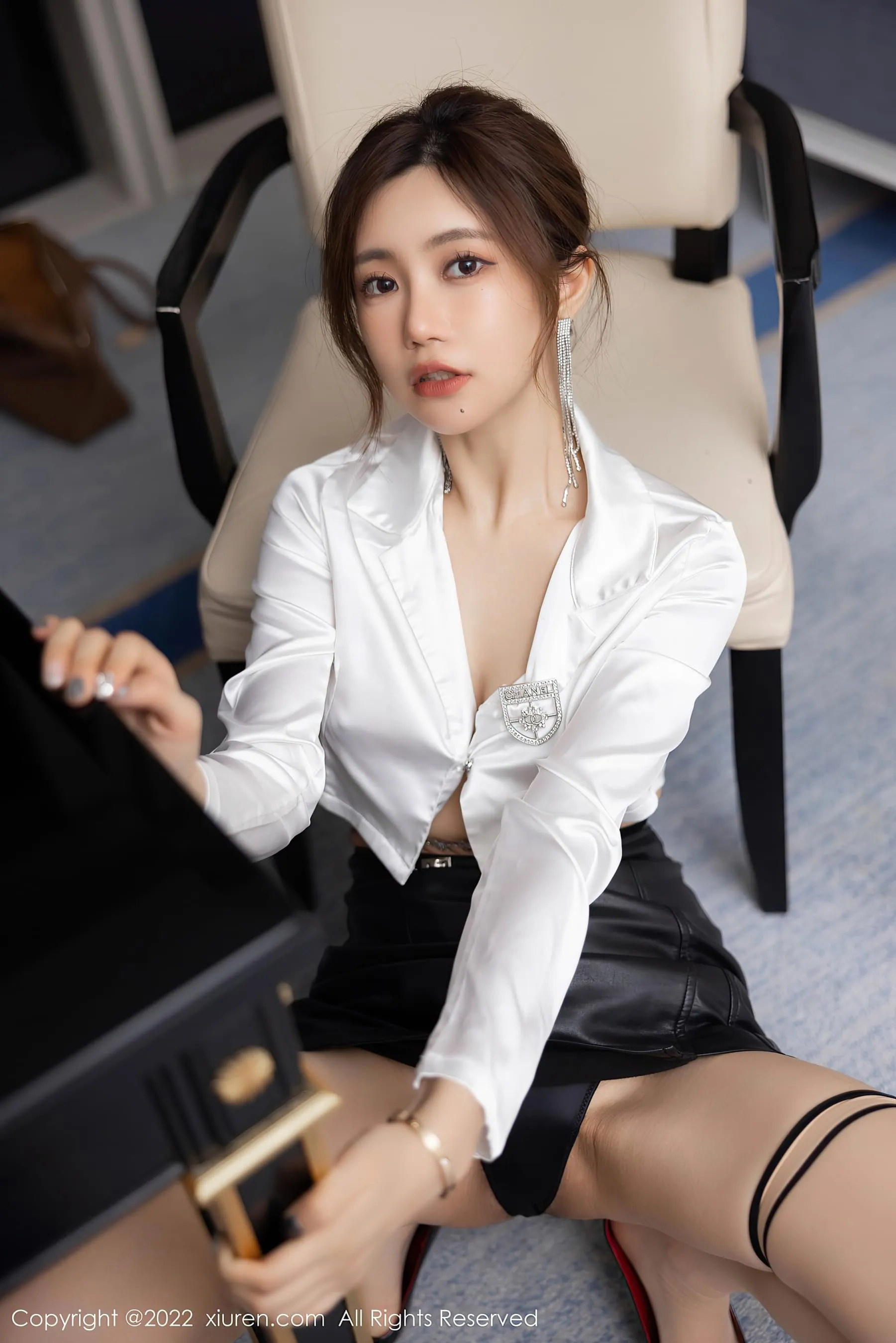  秀人网 No.5189 绮里嘉ula第3张