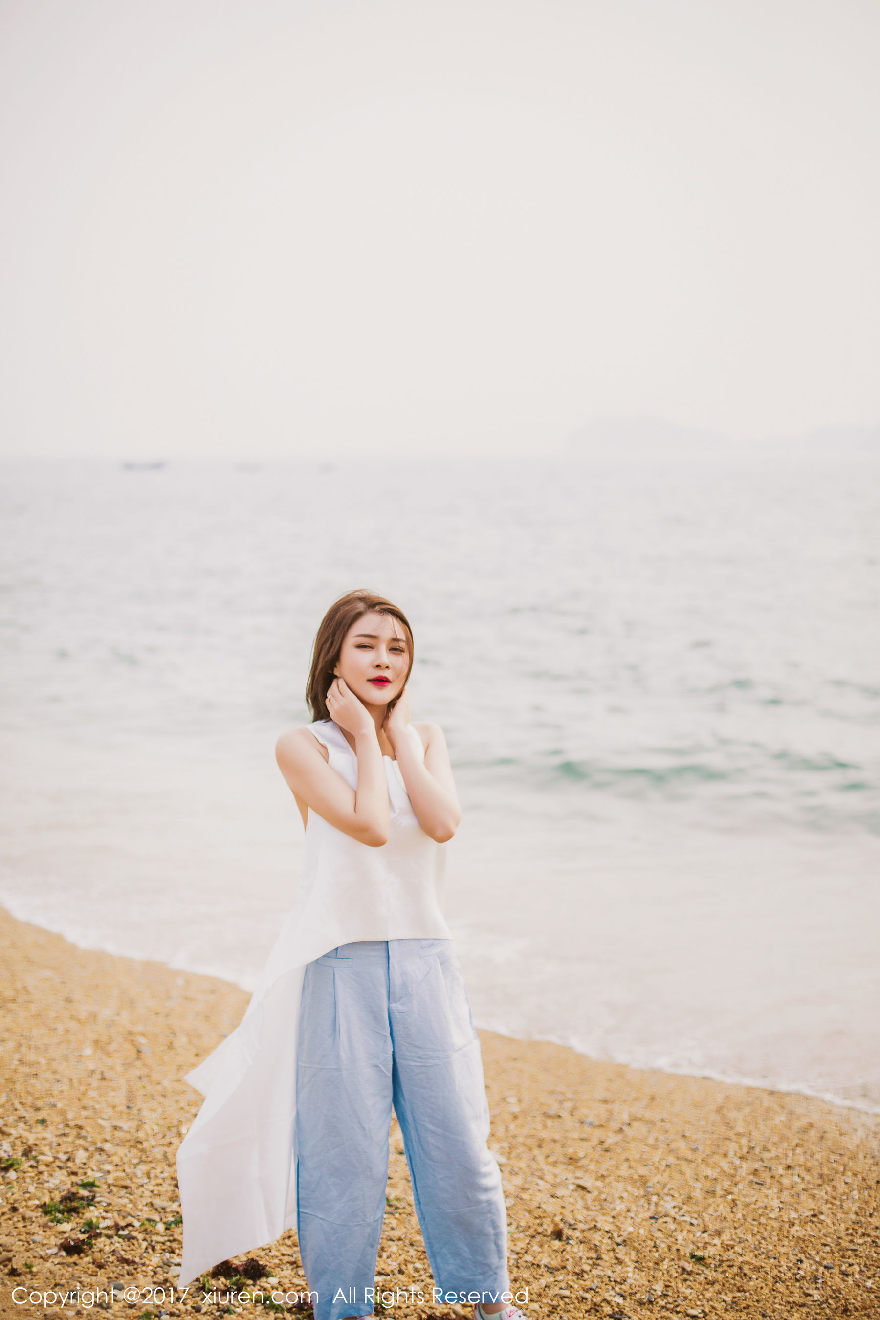 廿十(凯竹)《海边唯美风+性感室内》 秀人 NO.879第3张