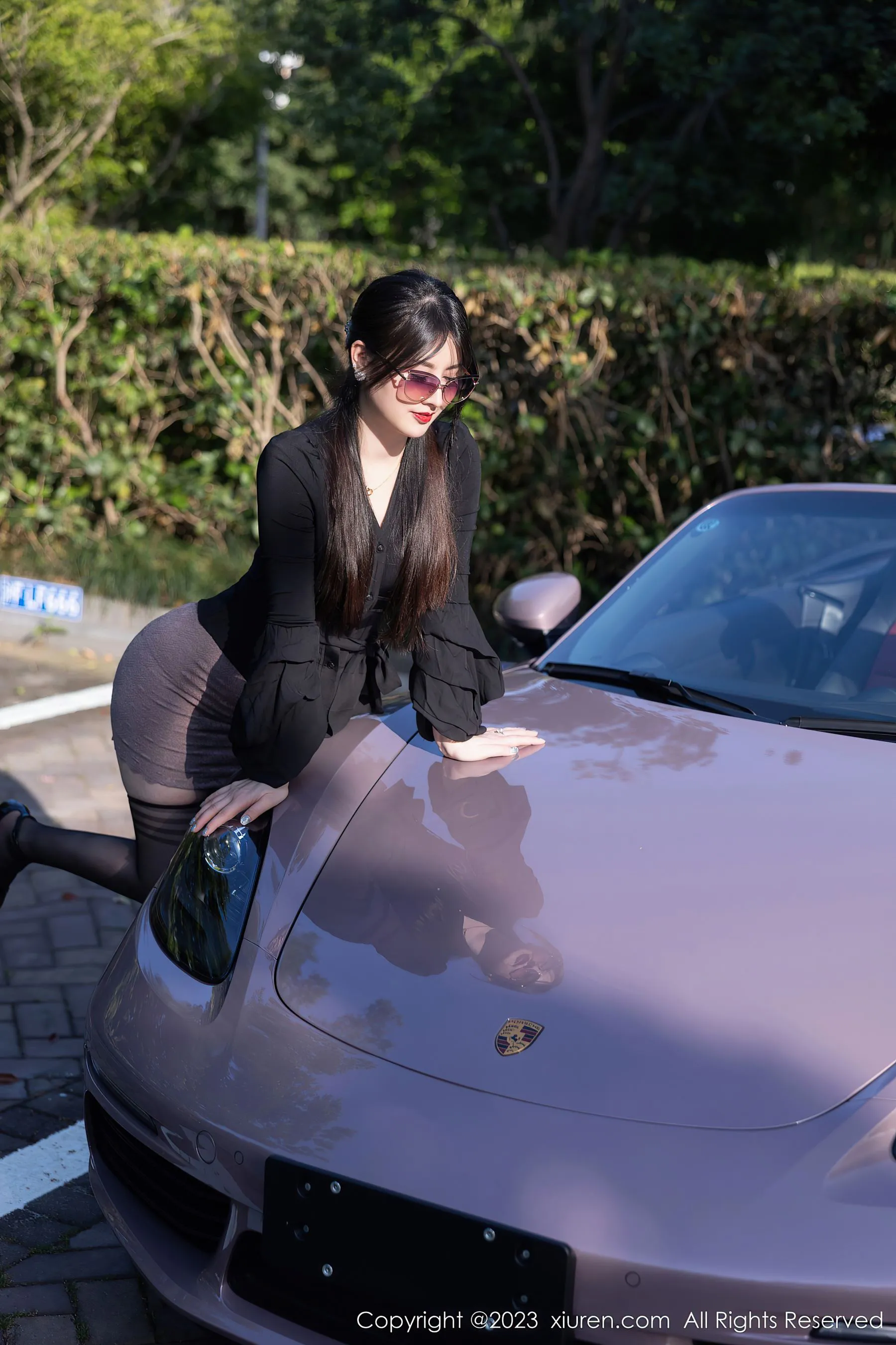  秀人网 No.6676 诗诗kiki 黑丝美腿第18张