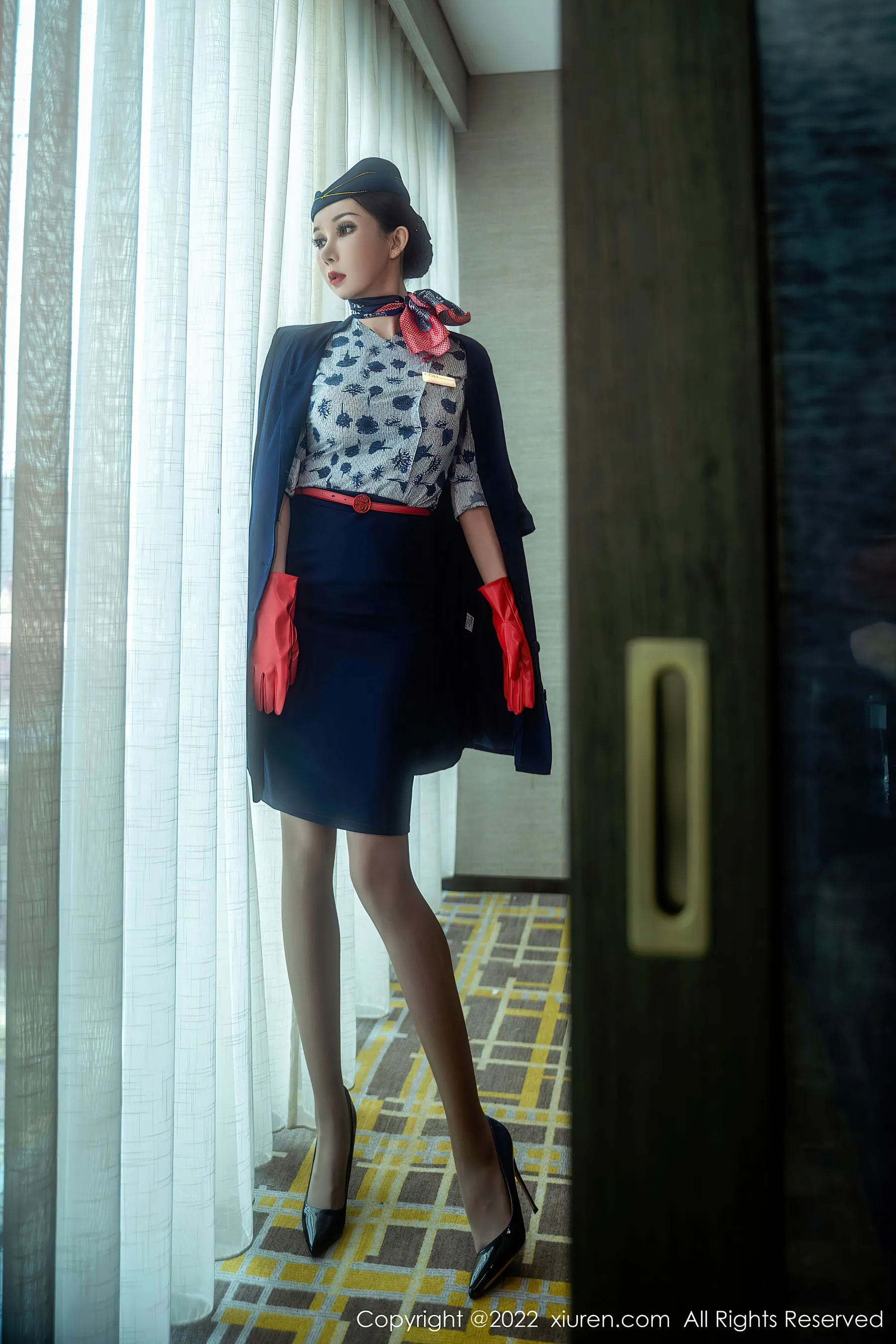  秀人网 No.5609 陈怡曼 制服美腿第5张