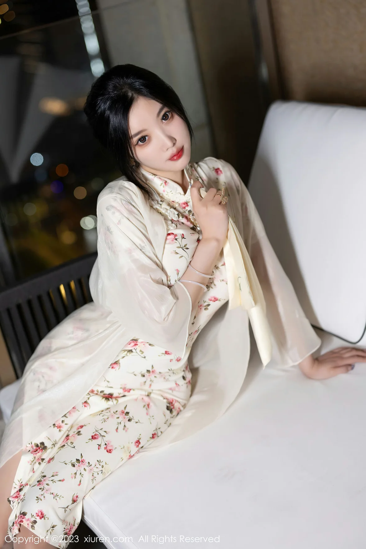  秀人网 No.7363 杨晨晨Yome 碎花旗袍浙江安吉旅拍 [87P]第3张