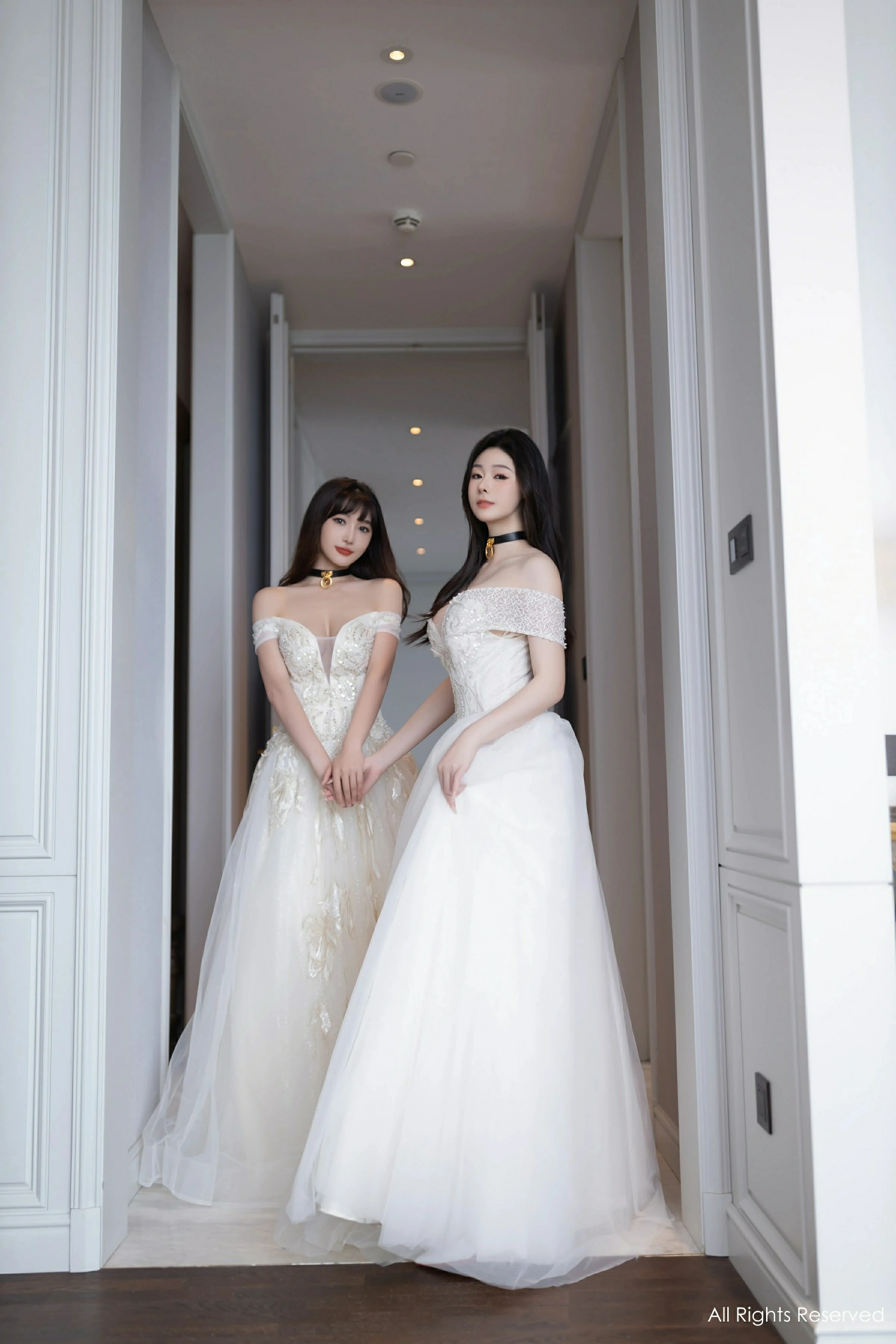  XiuRen 秀人 No.9240 小逗逗&陆萱萱 [80P]第5张