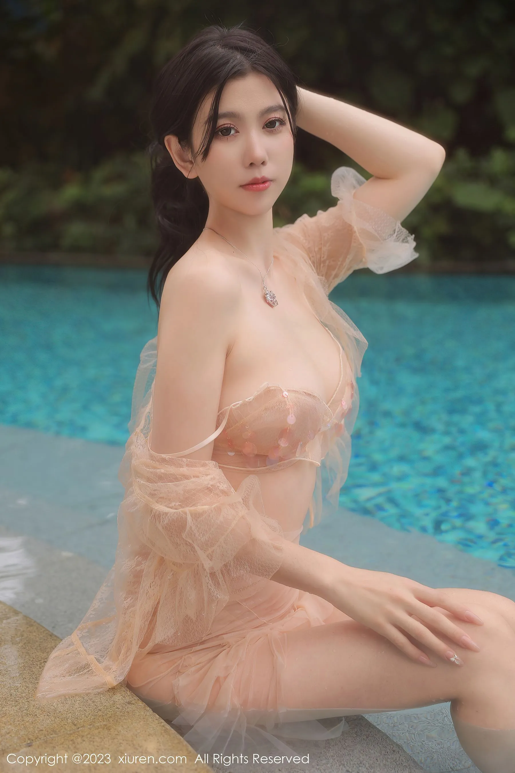  秀人网 No.6370 李雅柔182CM 泳池美腿第3张