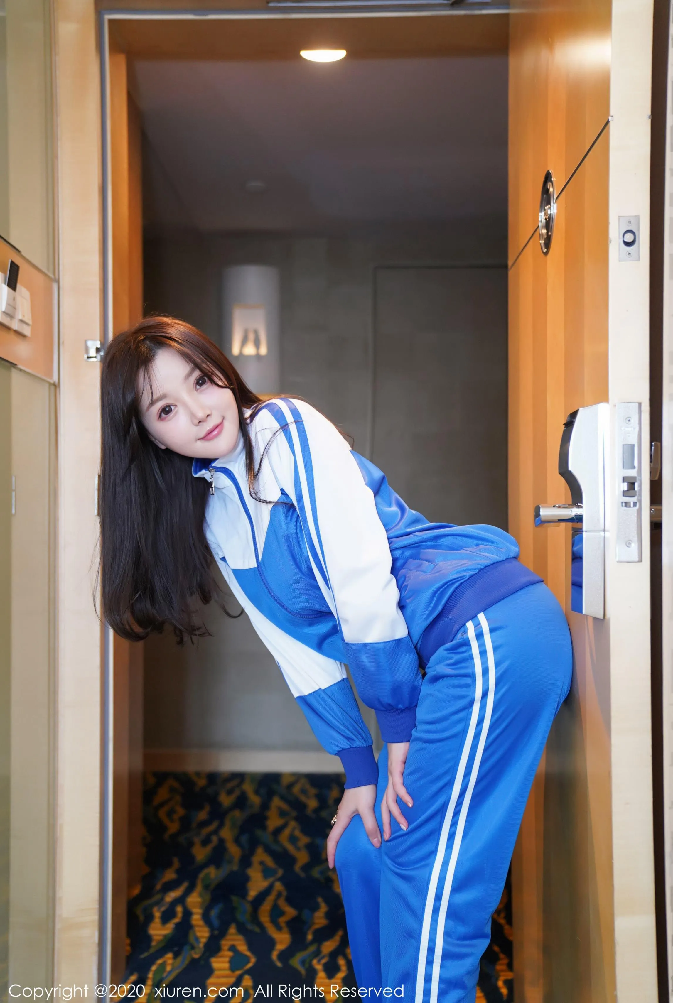  XIUREN秀人网 NO.2113 糯美子Mini第4张