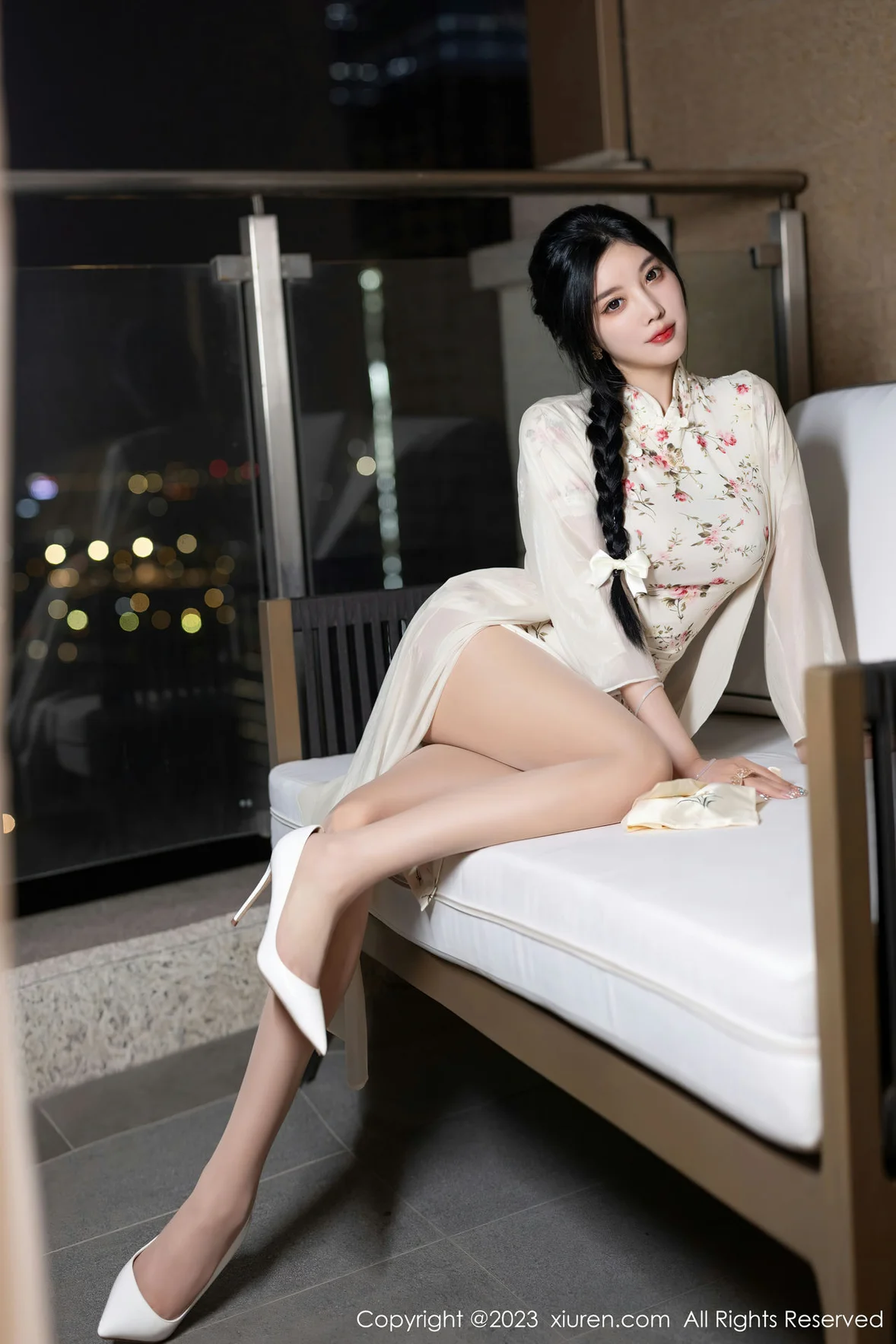  秀人网 No.7363 杨晨晨Yome 碎花旗袍浙江安吉旅拍 [87P]第3张