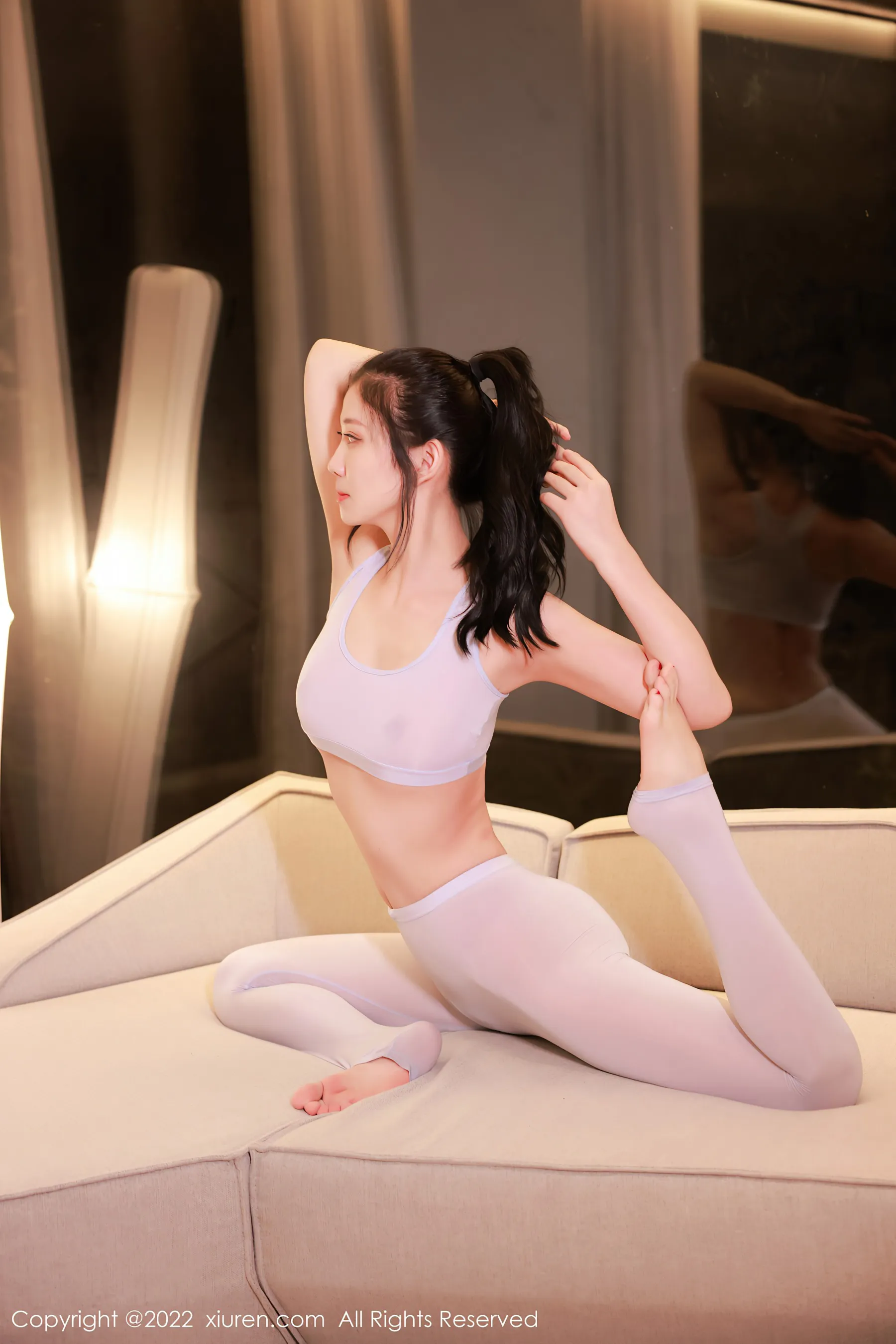  秀人网 No.4678 李雅柔182CM 白丝美腿美臀写真第15张