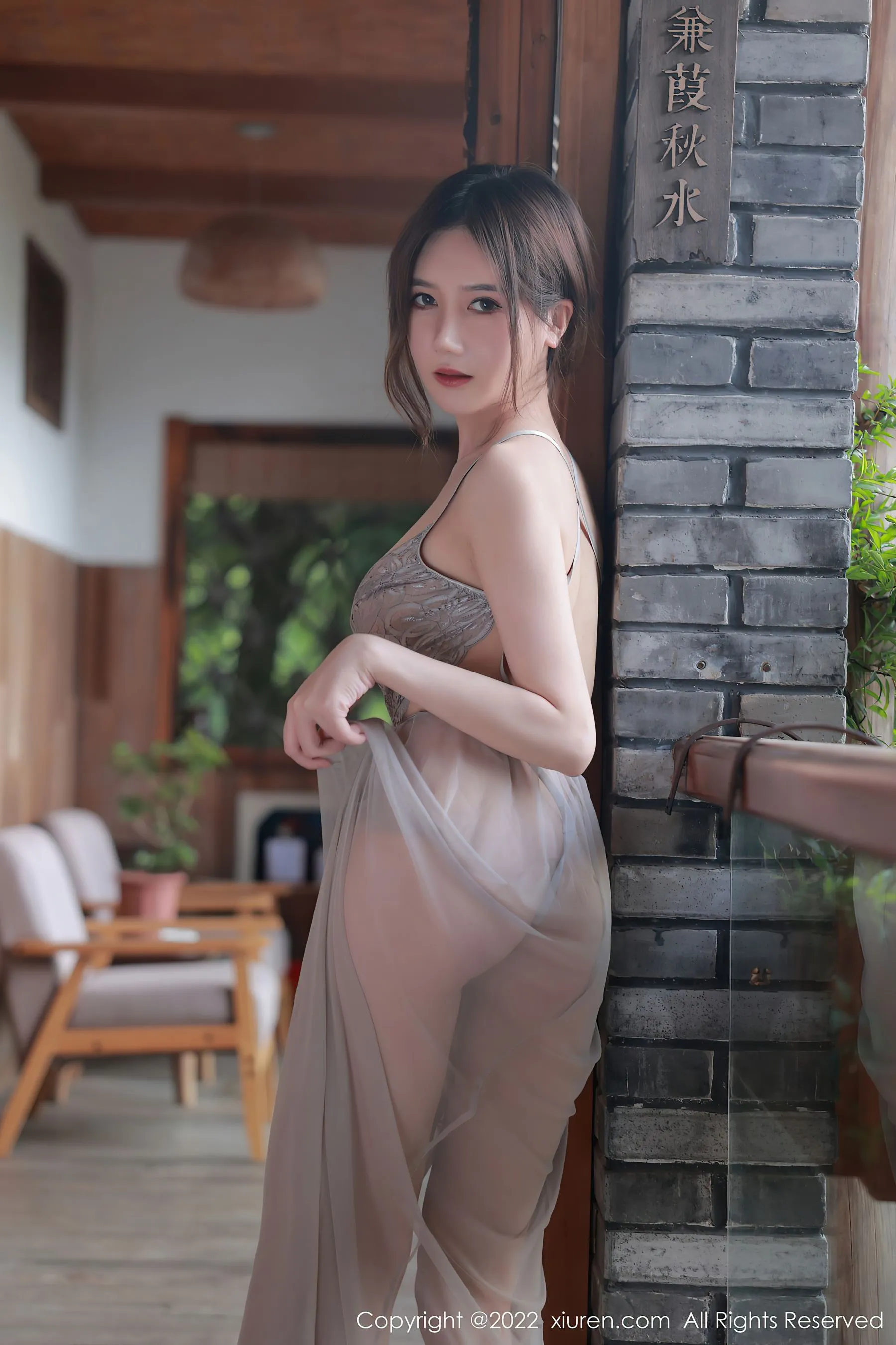  秀人网 No.5660 古月小同学 吊带裙美腿第2张