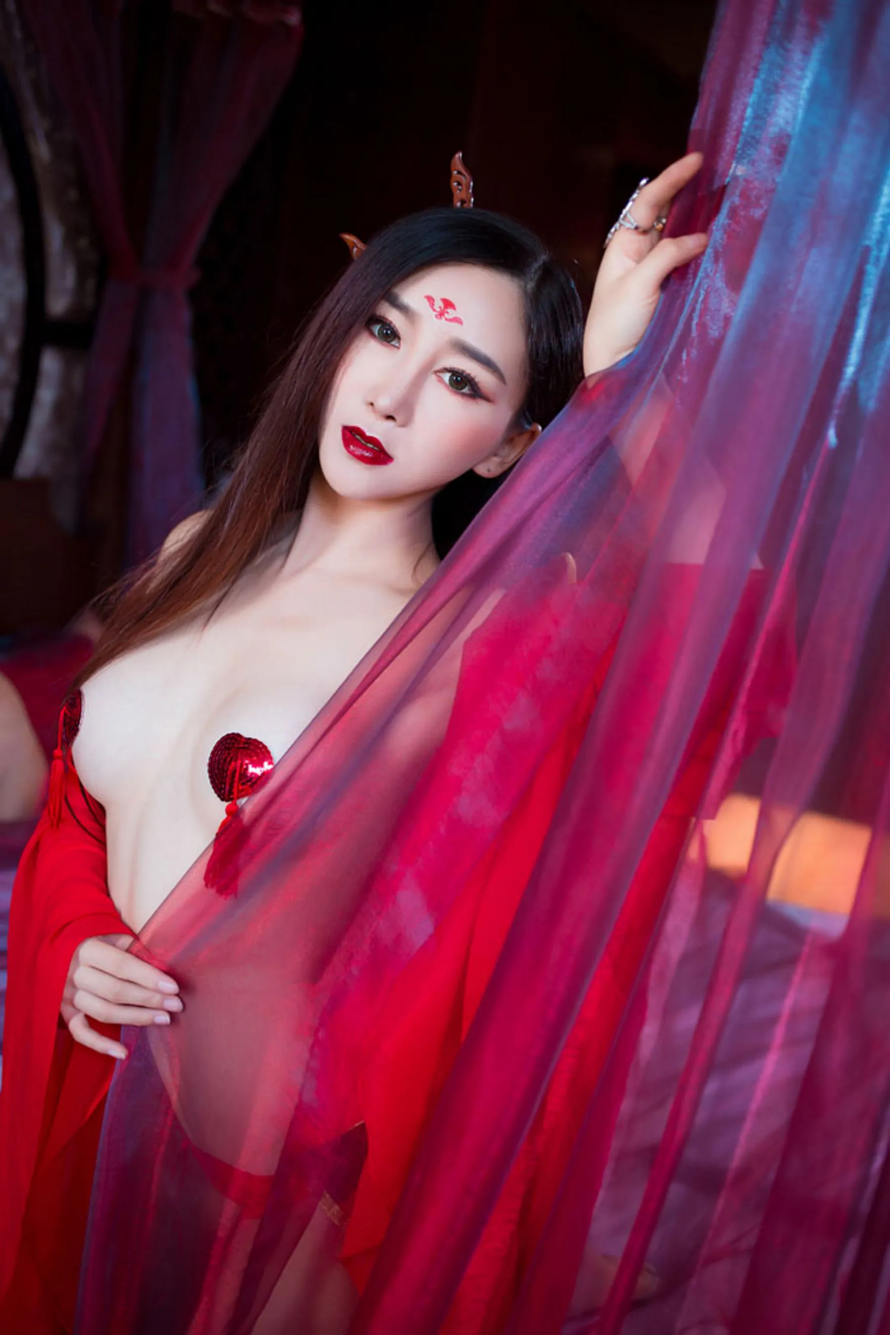 邹晶晶《花千骨 ? 魔化》COS 秀人网 No.382第5张