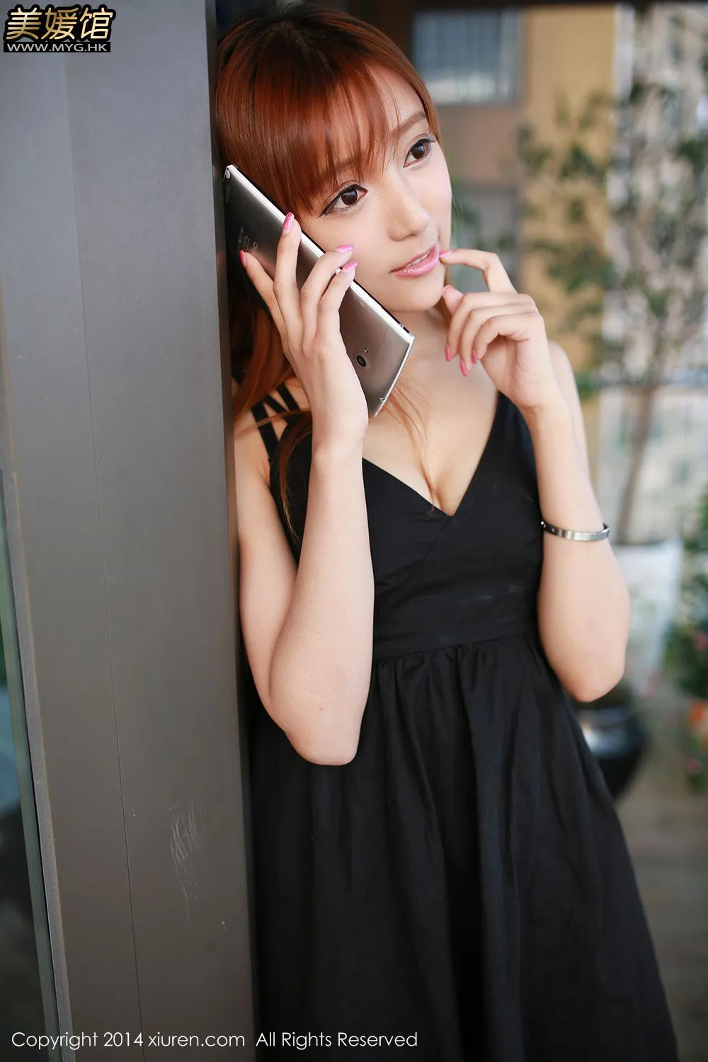  王馨瑤Yanni《驰为数码宣传片》 秀人网 No.135第24张