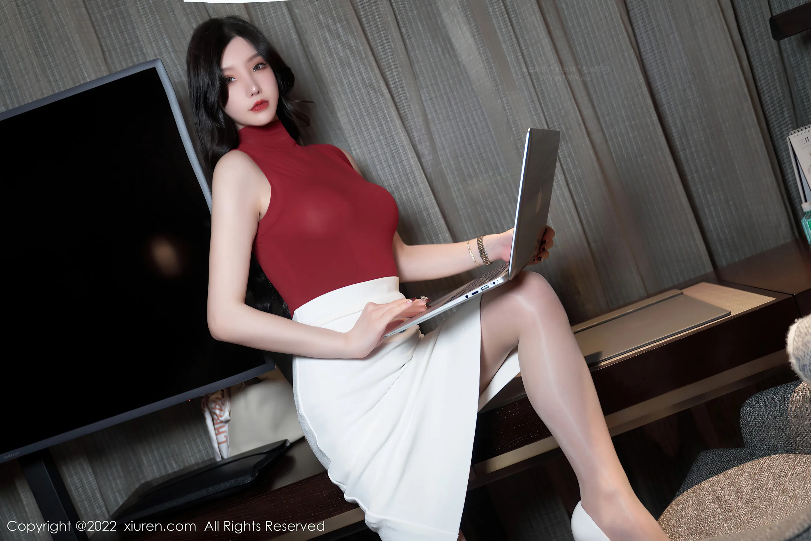  秀人网 No.4728 周于希Sally 丝袜美臀职场写真第16张