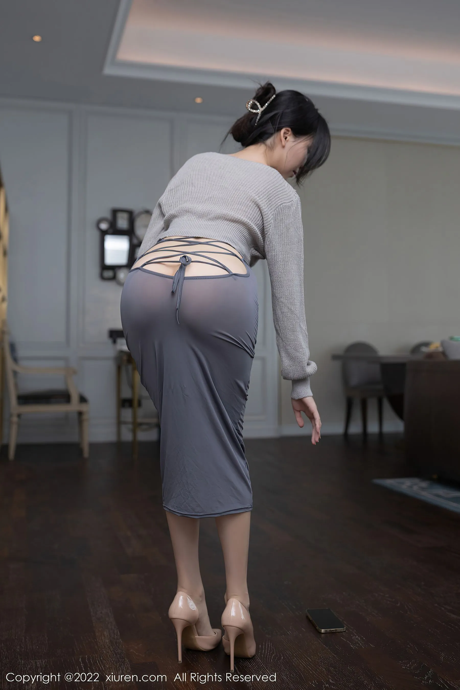  秀人网 No.5620 利世 裙子美臀第2张