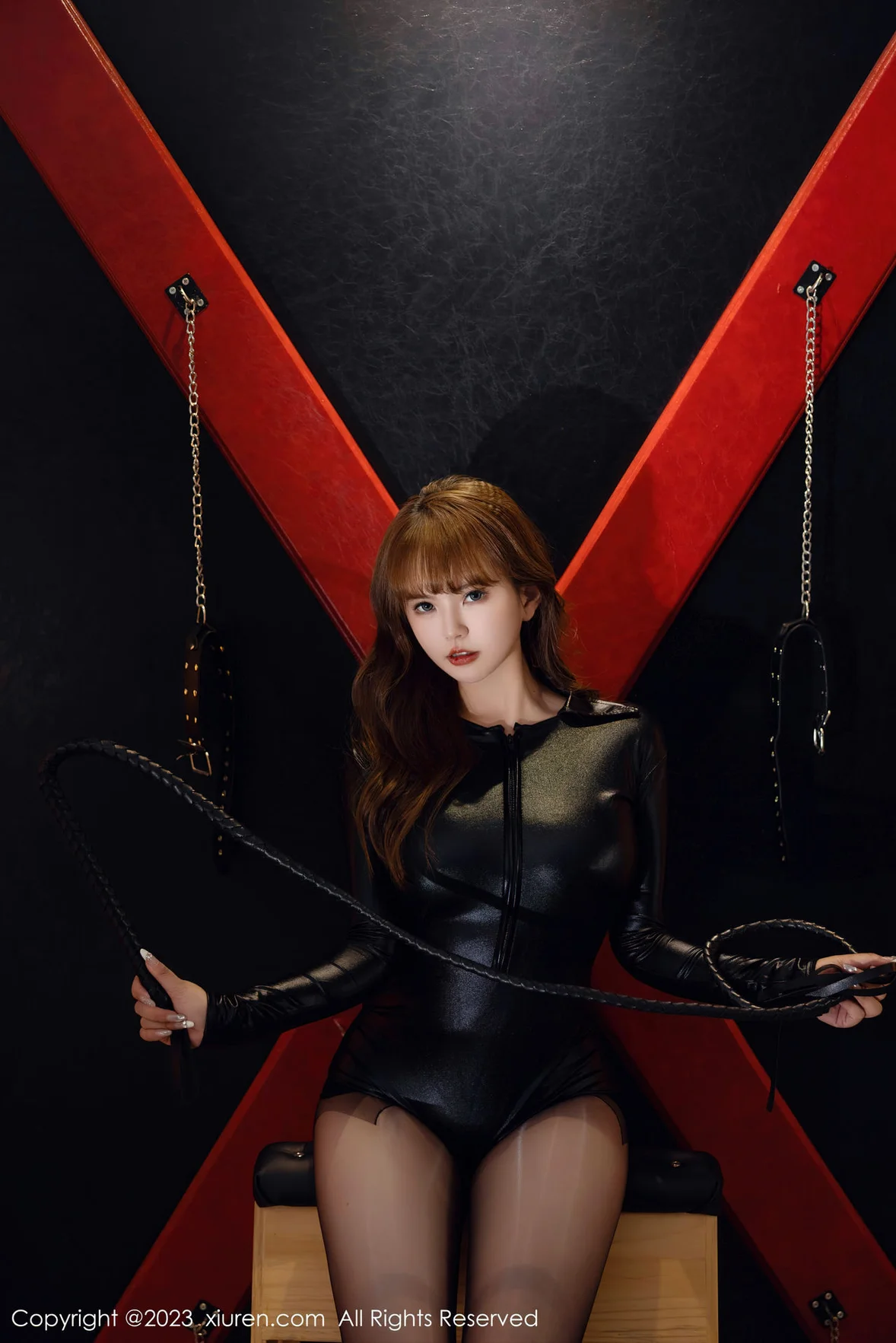  XiuRen 秀人 No.6834 张思允Nice 皮质高开叉性感写真 [75P]第1张