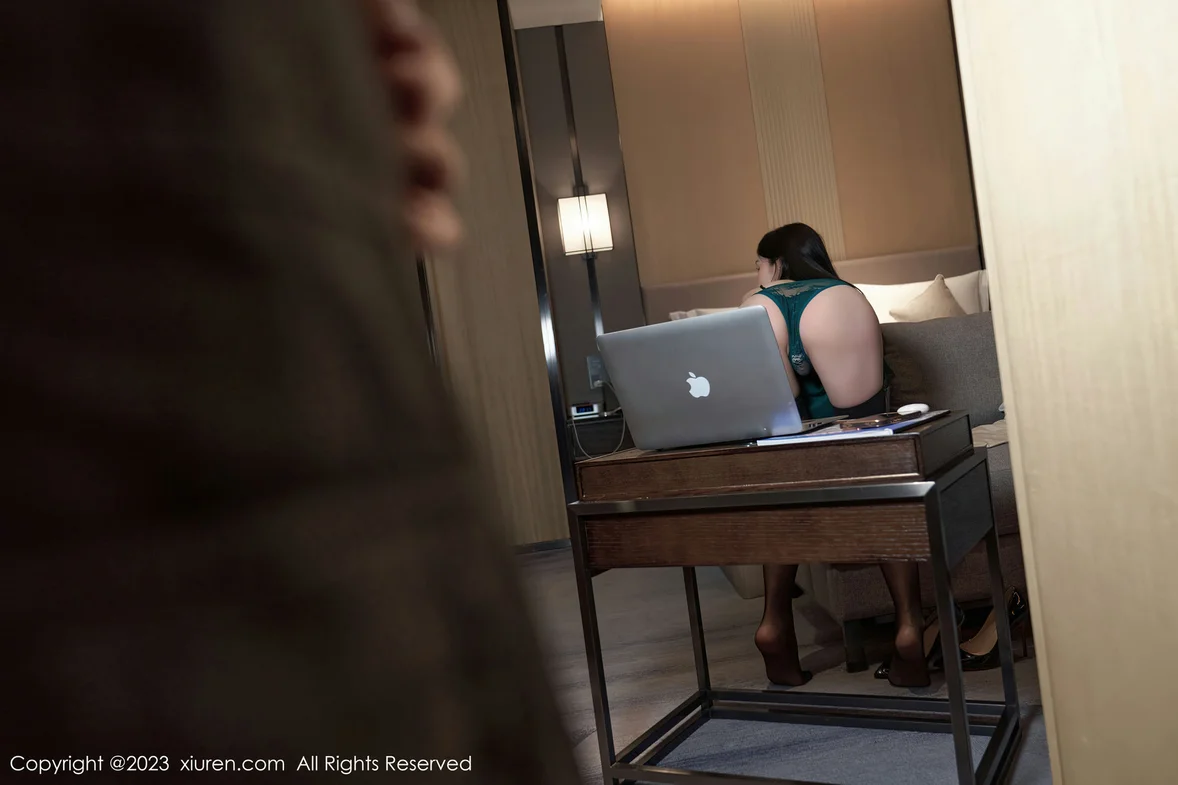  XiuRen 秀人 No.7009 周于希Sally 主题《和你的视频夜》心愿旅拍 [103P]第16张