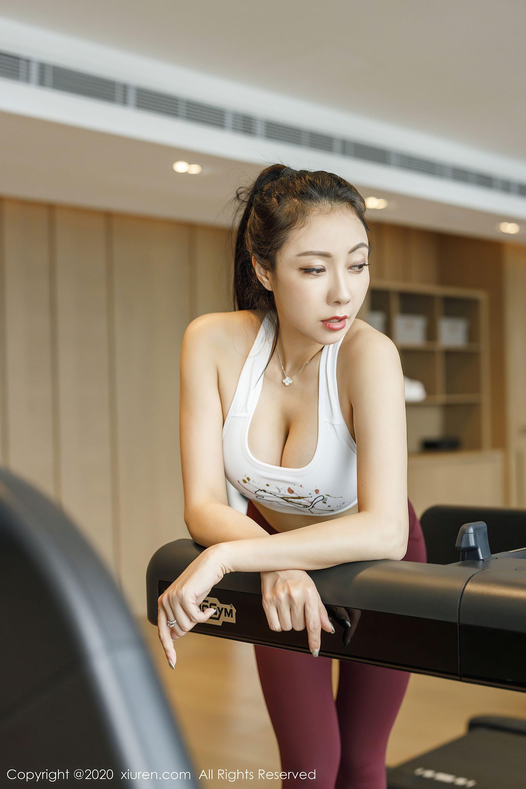  秀人XIUREN No.2332 果儿Victoria第8张