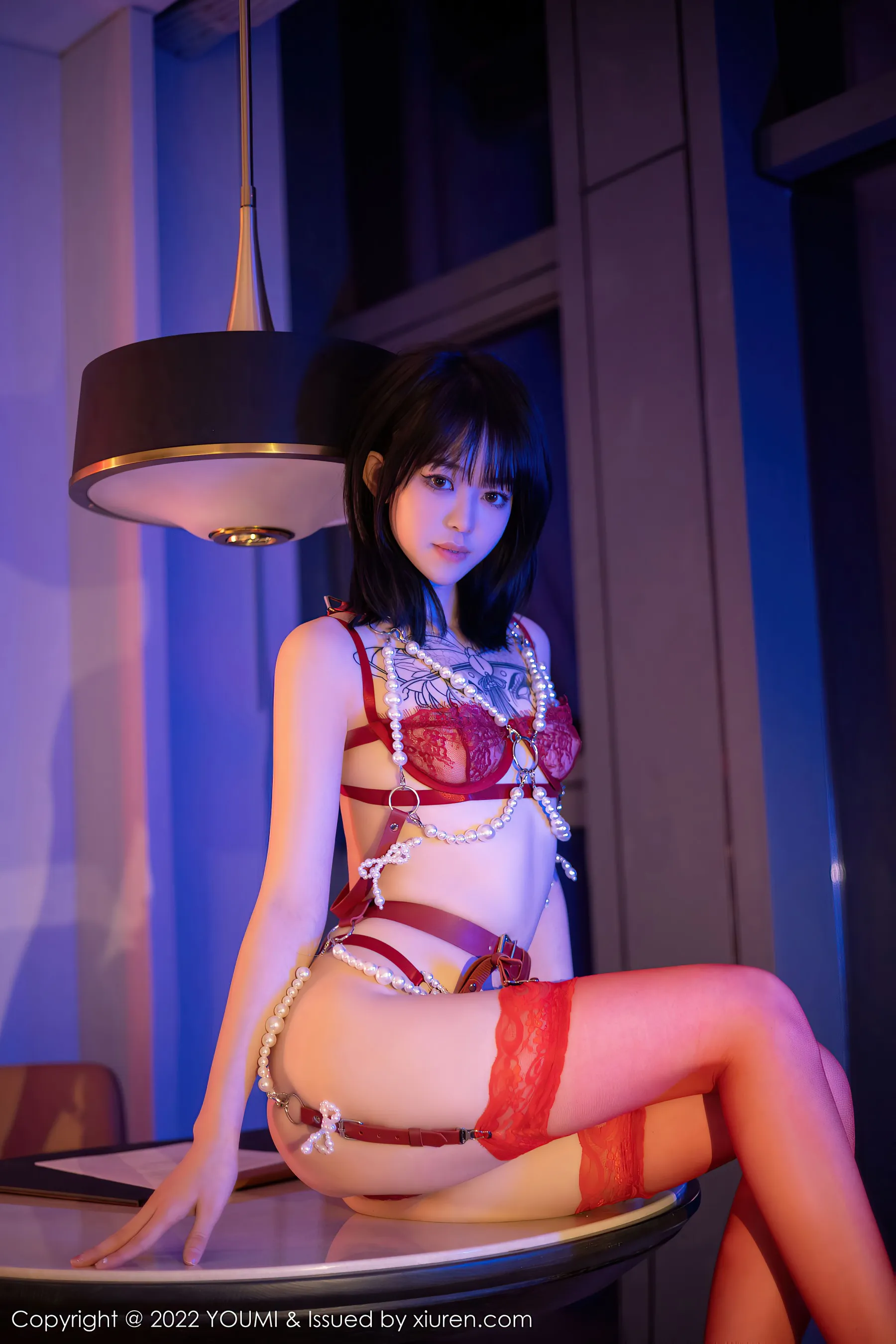  秀人网 No.4805 奶瓶. 制服情调美臀写真第6张