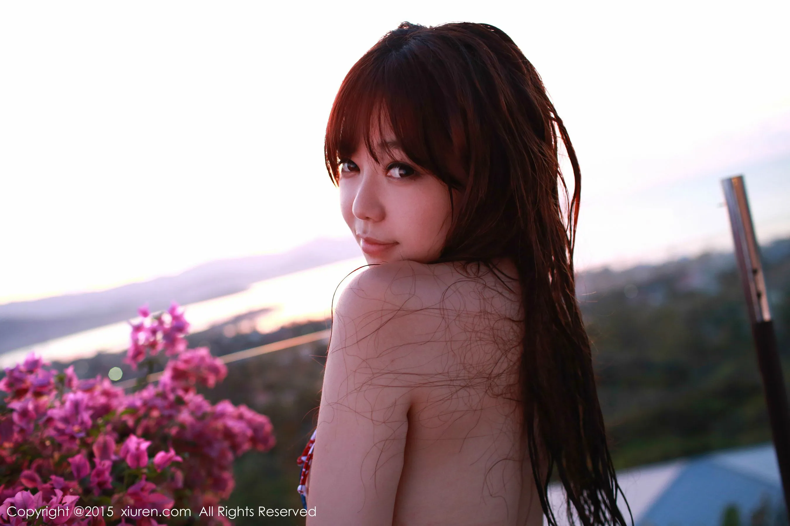  刘飞儿Faye《校服诱惑+比基尼》 秀人网 No.430第18张