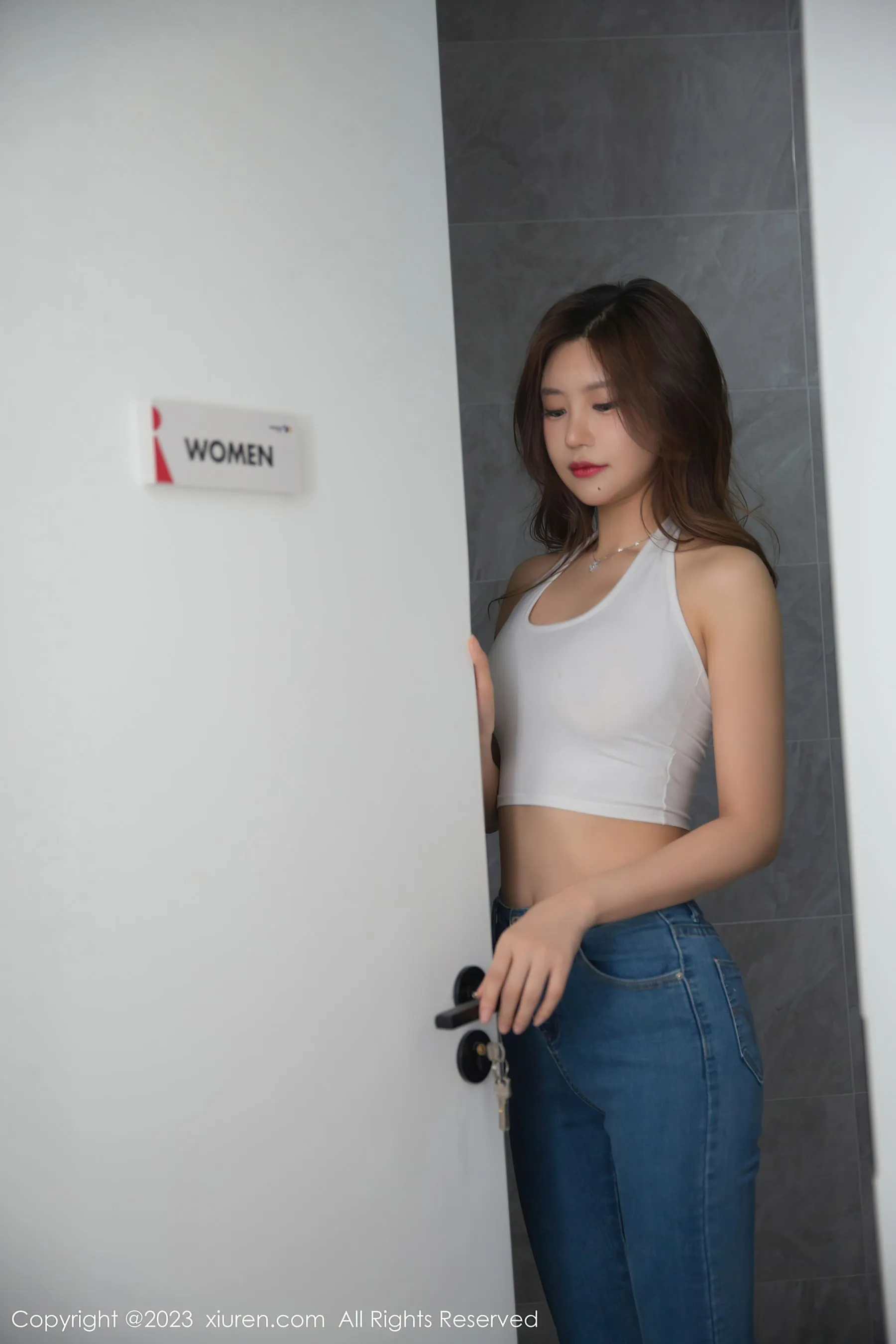 秀人网 No.6690 绮里嘉ula 桌球室美腿第4张