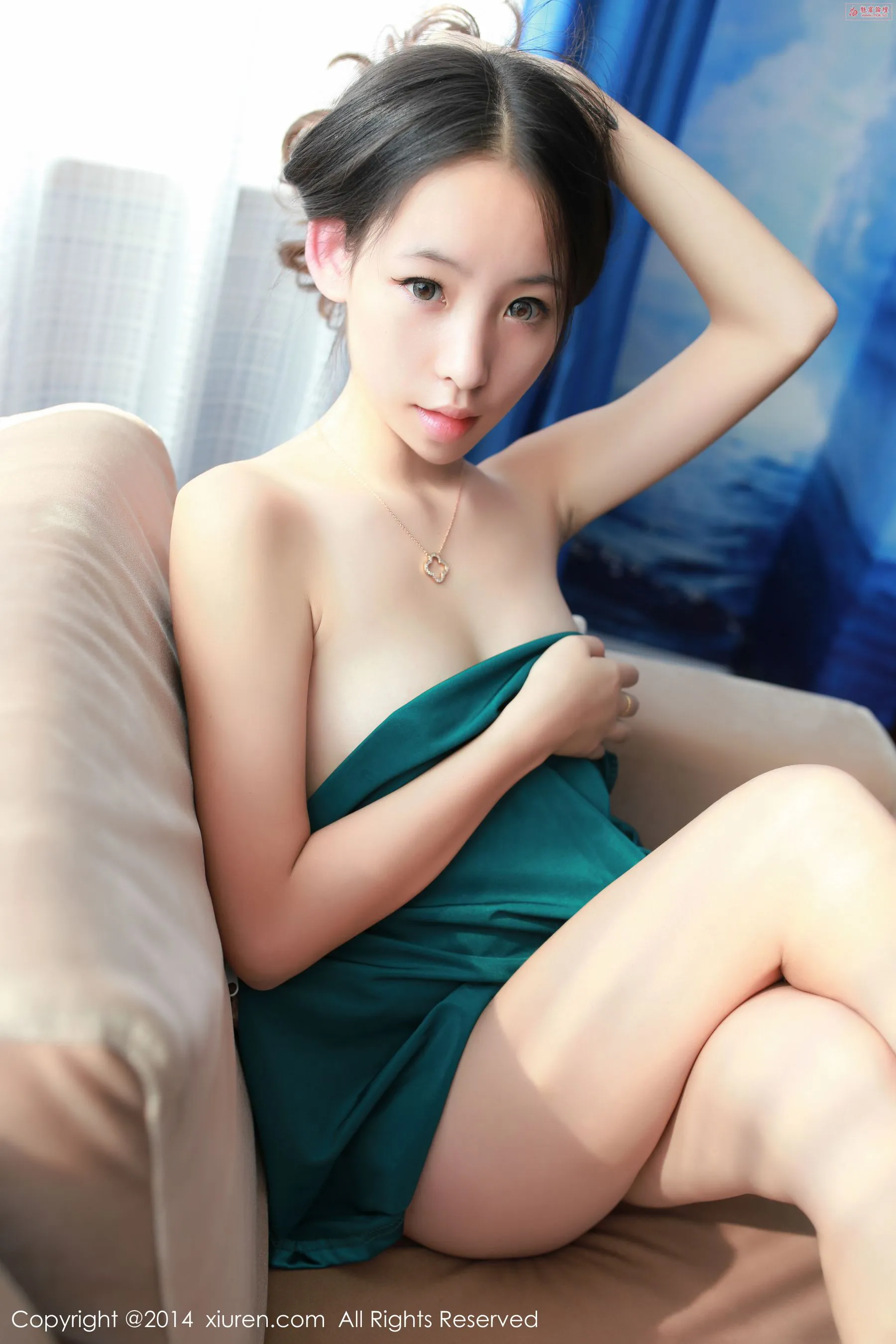  梓萱Crystal《酒店私拍》 秀人网 No.223第16张