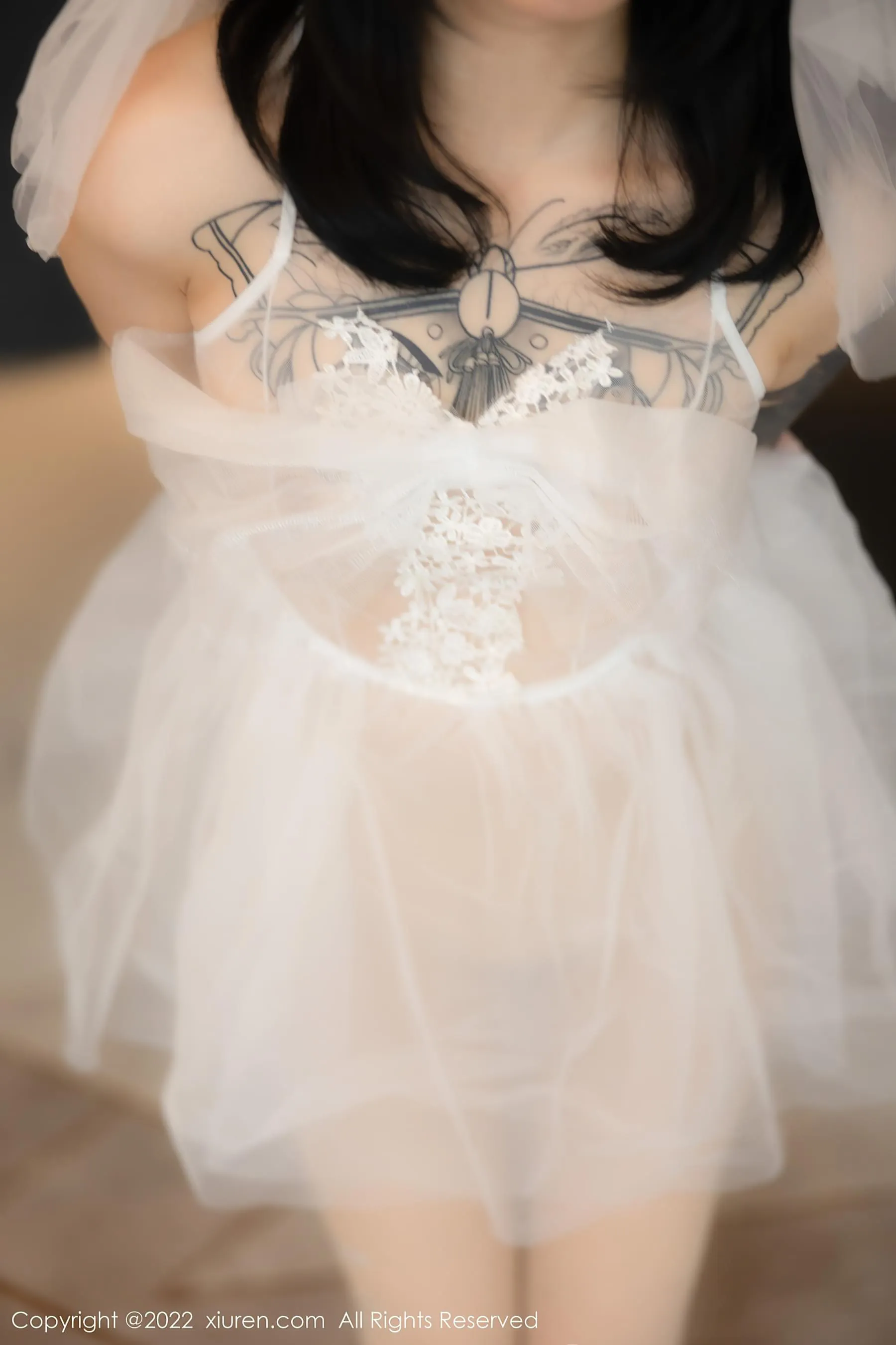  秀人网 No.5212 奶瓶. 婚纱服美腿第8张