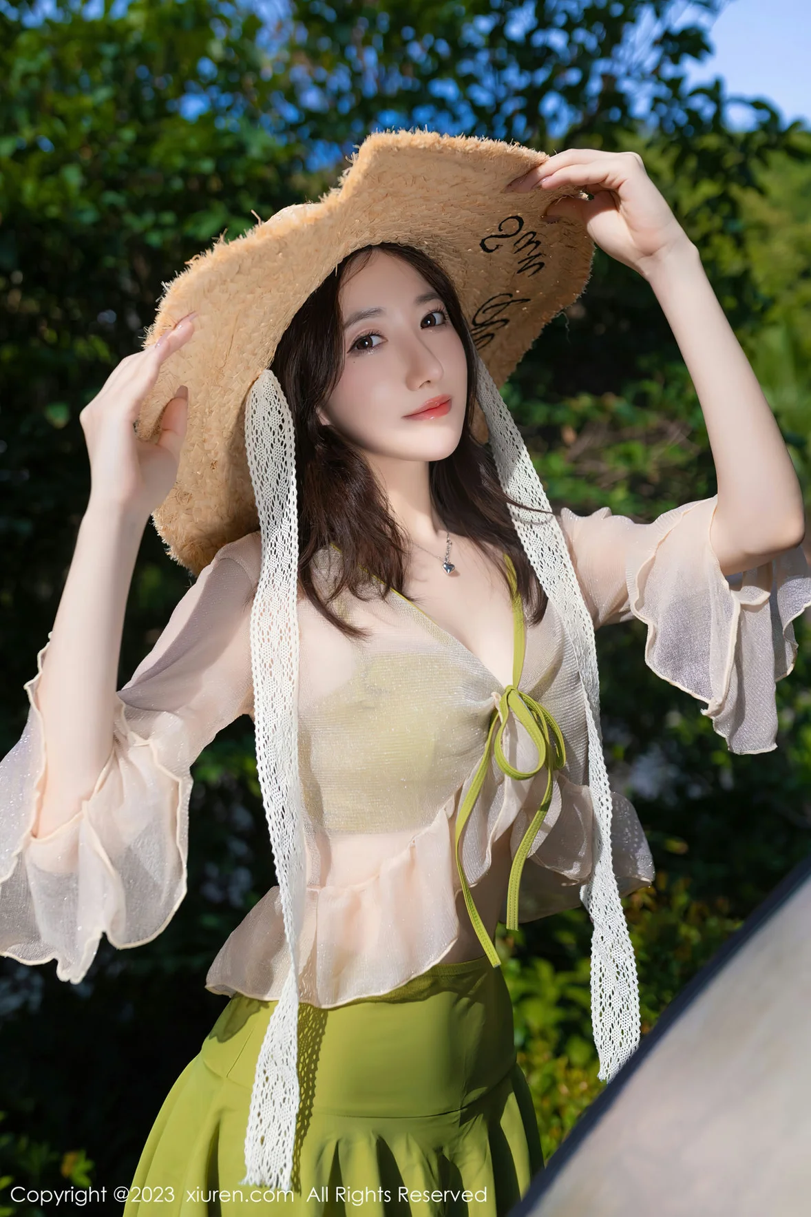  XiuRen 秀人 No.7189 鱼子酱Fish 泰国户外旅拍 [81P]第1张