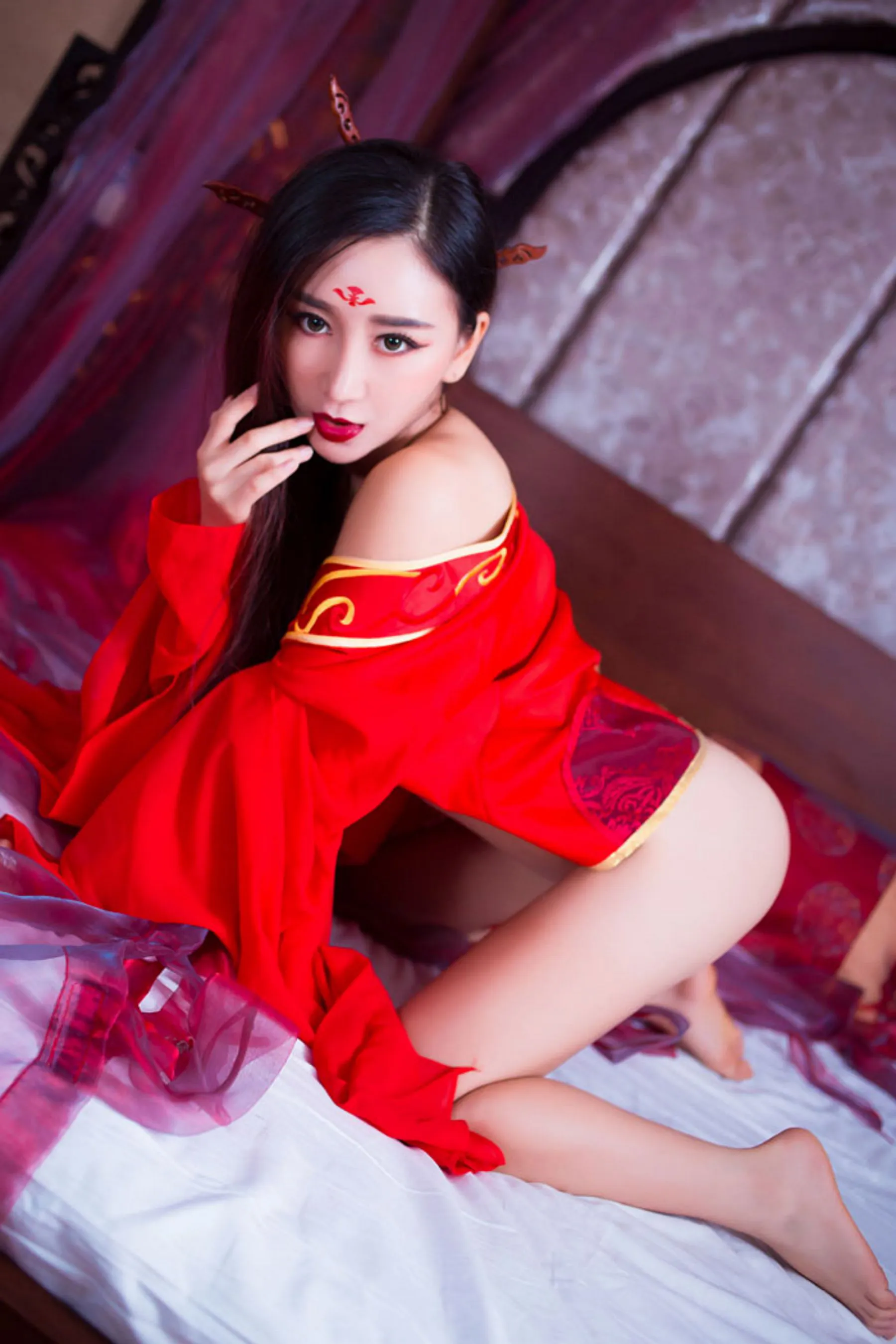 邹晶晶《花千骨 ? 魔化》COS 秀人网 No.382第17张