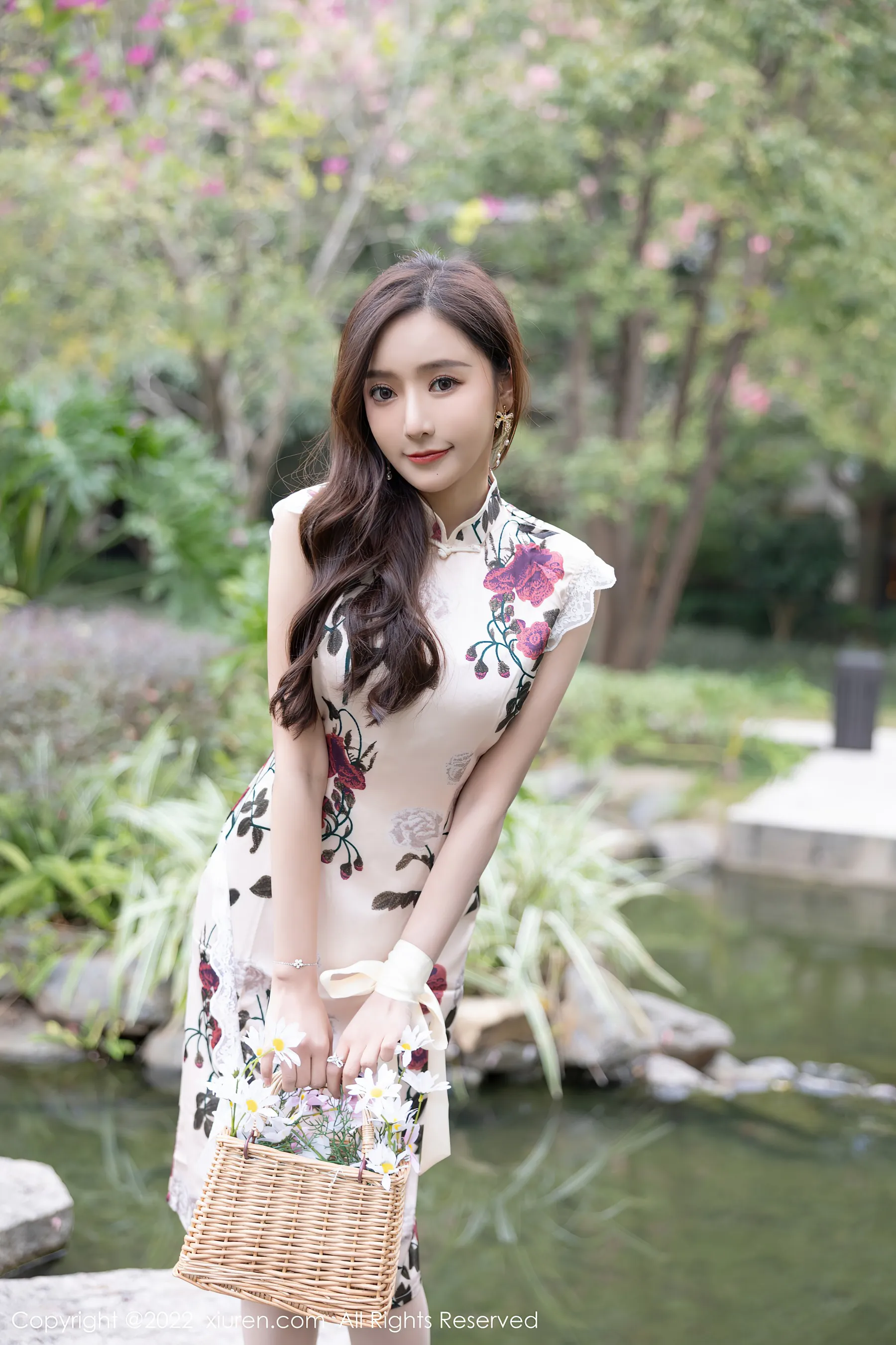  秀人网 No.4688 王馨瑶yanni 旗袍美腿丝袜写真第1张