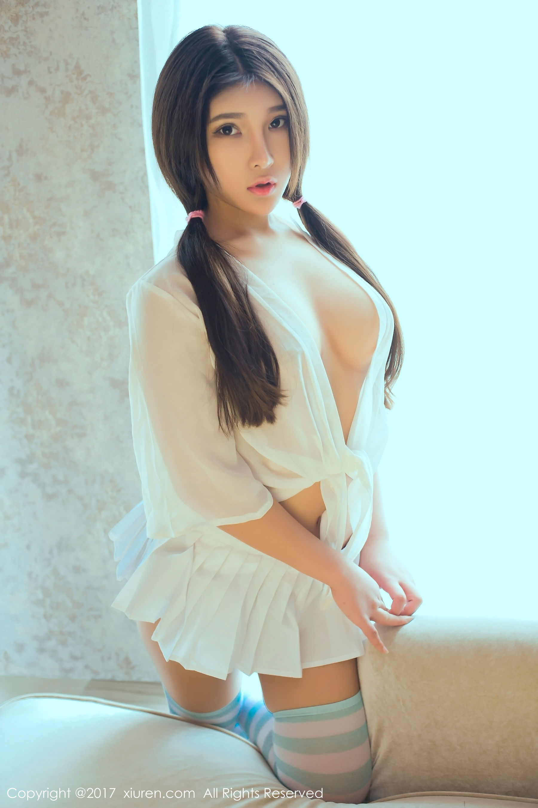 当然是小熊呀《绝好蜜桃臀细腰》 秀人网XIUREN No.783第4张