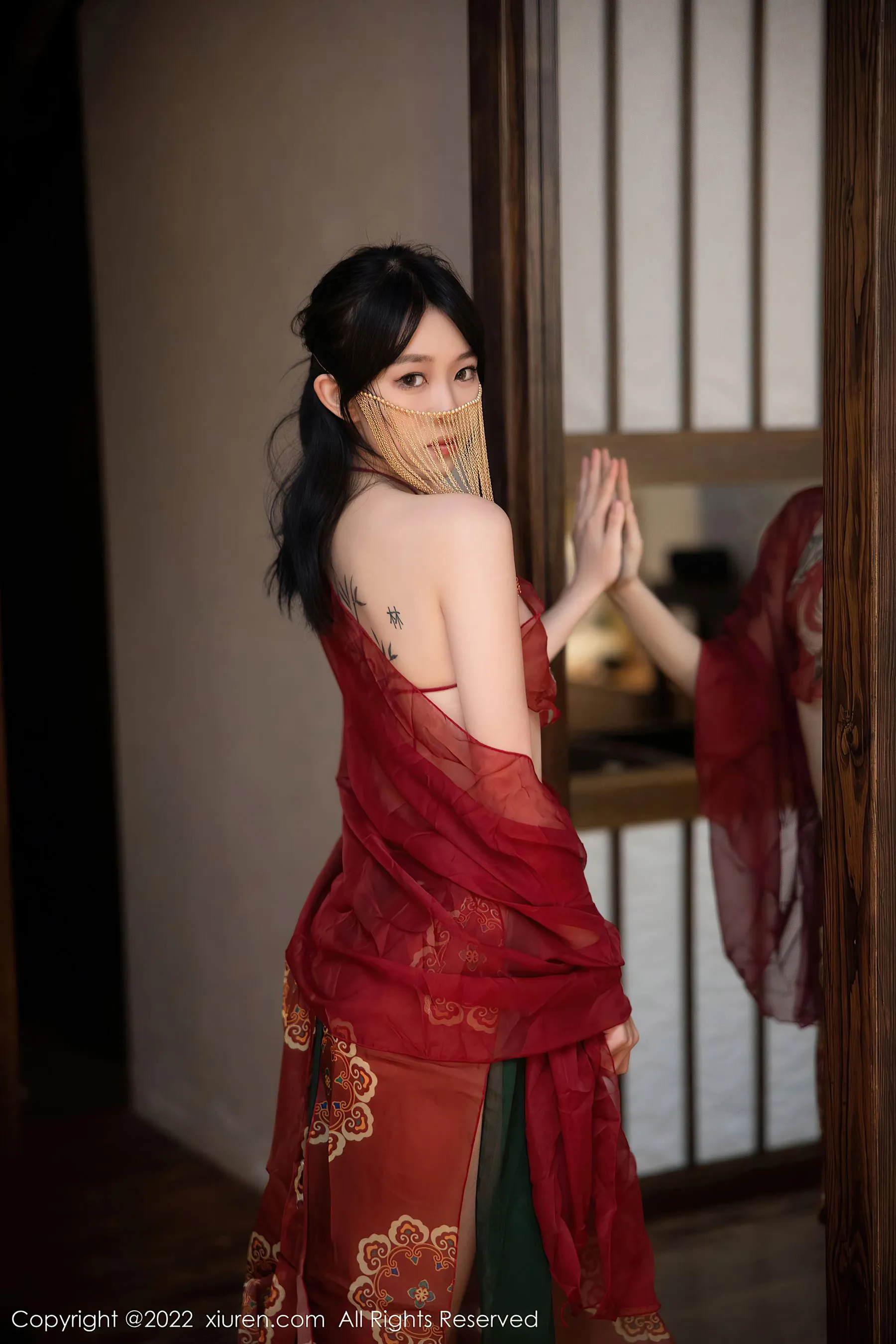  秀人网 No.5527 奶瓶. 大理旅拍第17张