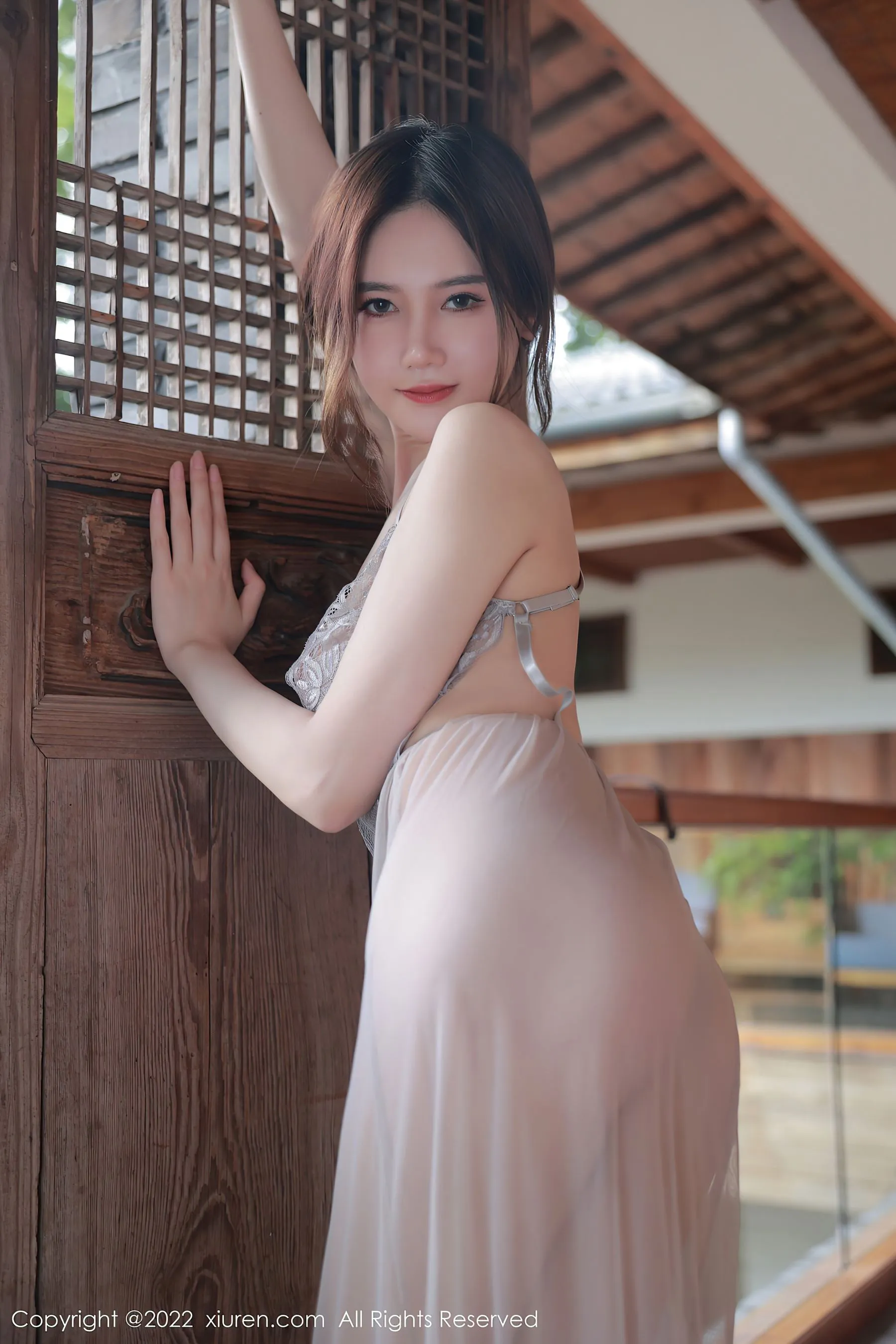  秀人网 No.5660 古月小同学 吊带裙美腿第6张