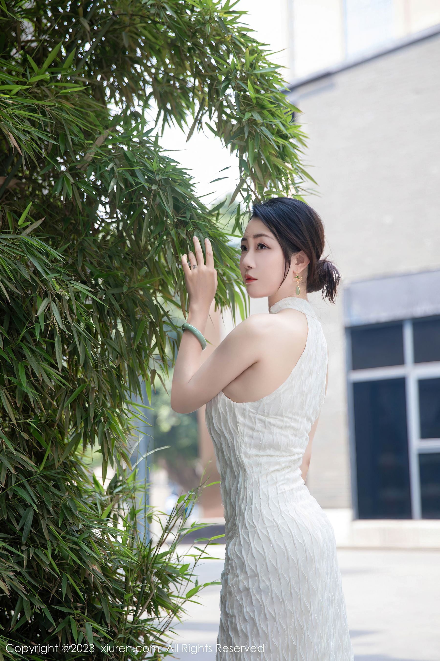 XiuRen 秀人 No.7435 严利娅Yuliya 旗袍美臀第14张