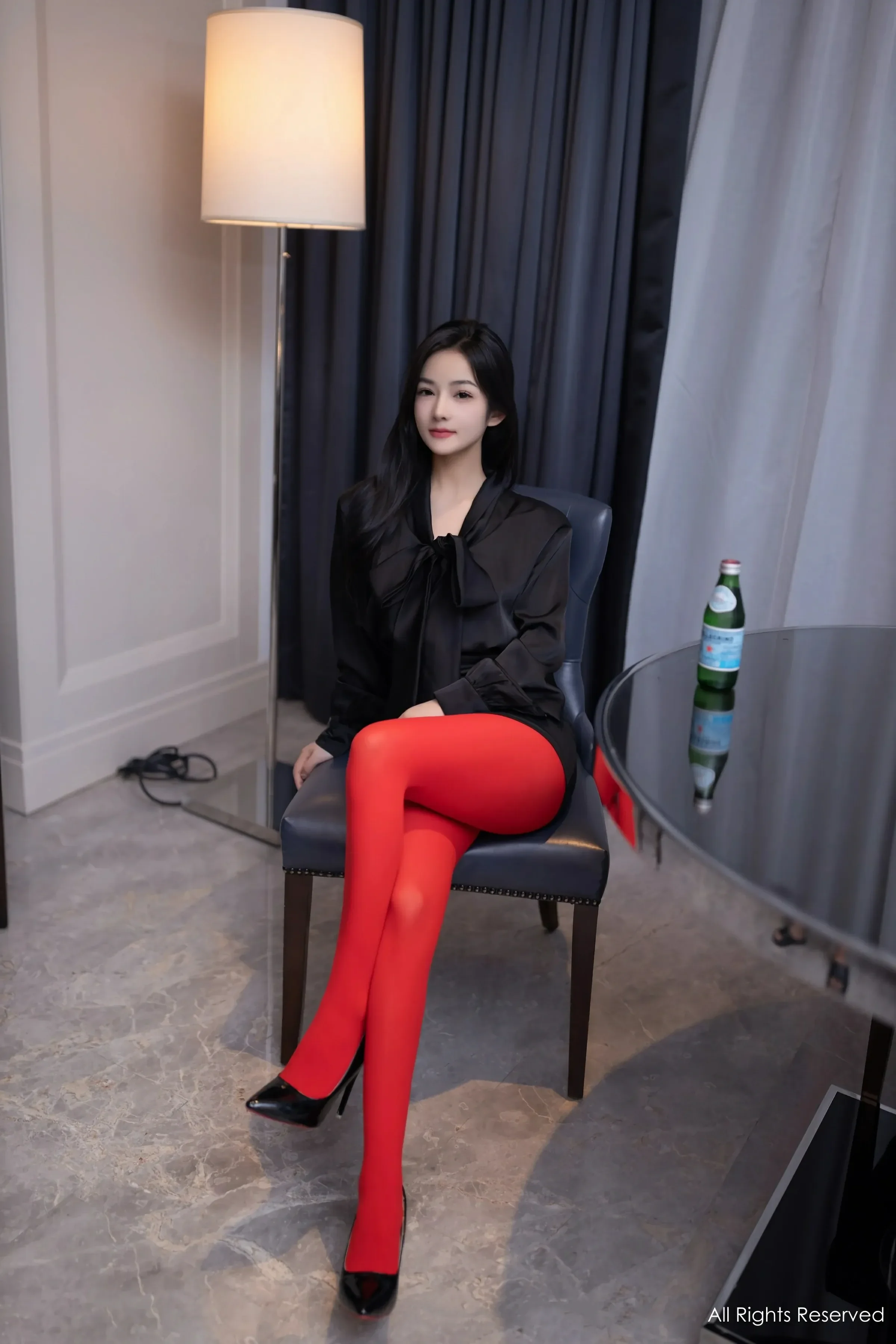  XiuRen 秀人 No.8801 谭小灵 [80P]第2张