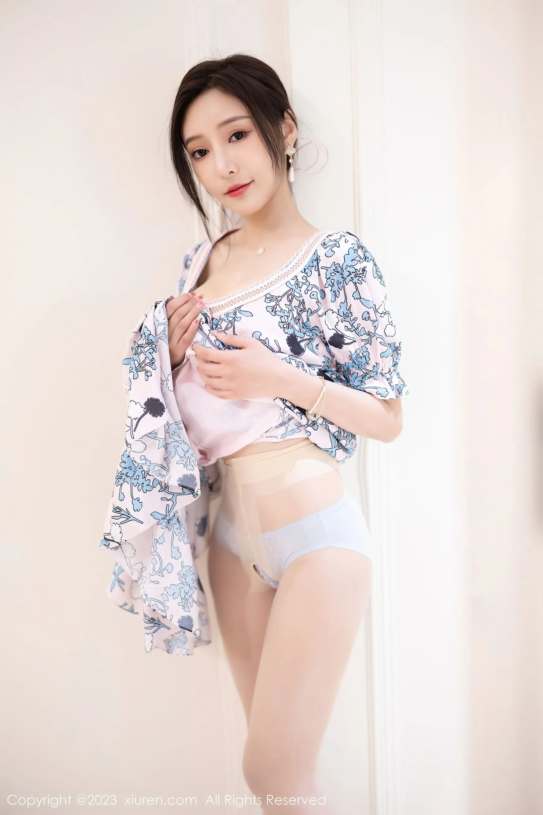  秀人网 No.6474 王馨瑶yanni 海南岛旅拍第1张