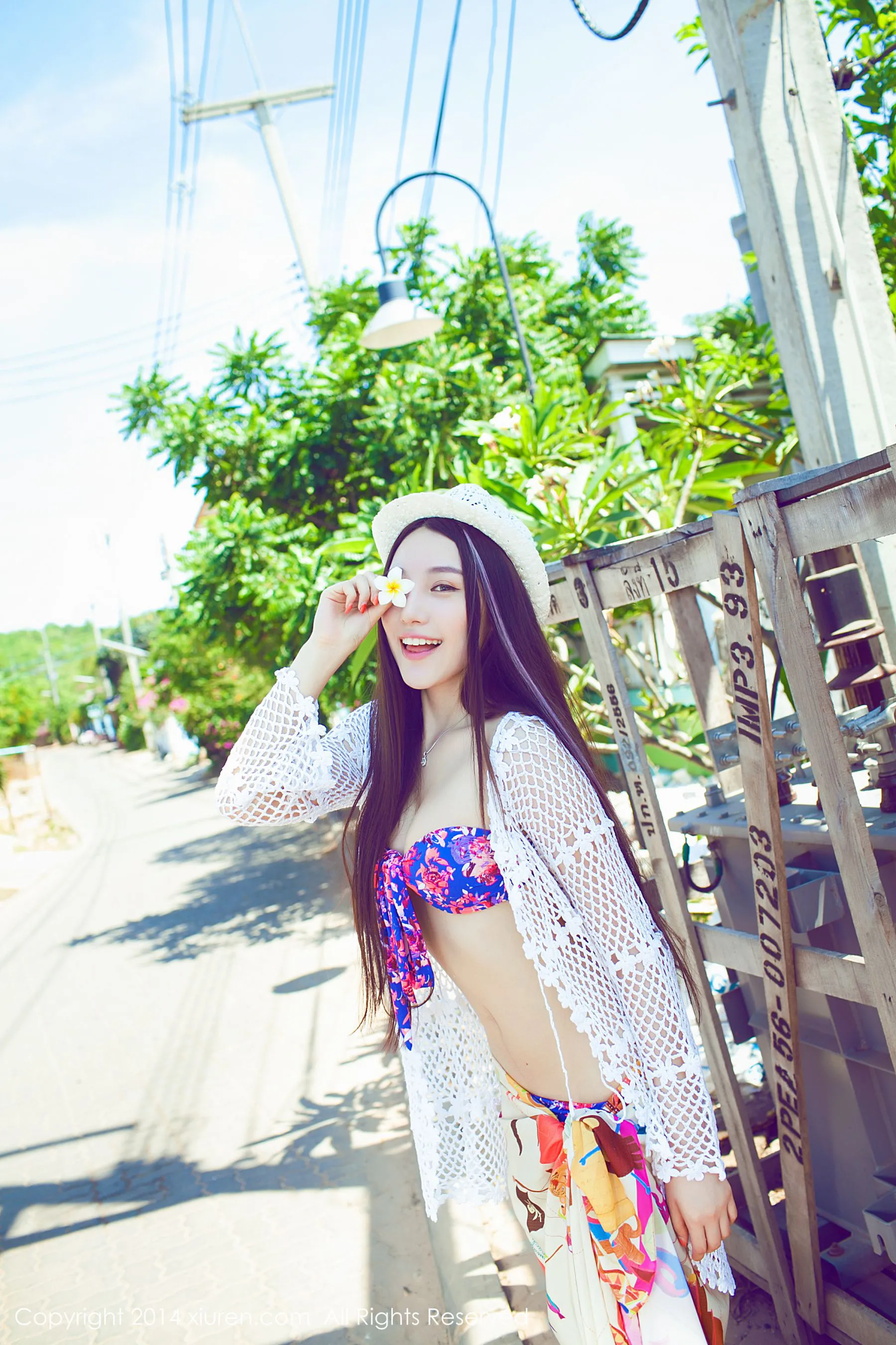  女神刘奕宁Lynn泰国街拍 秀人网 No.139第7张