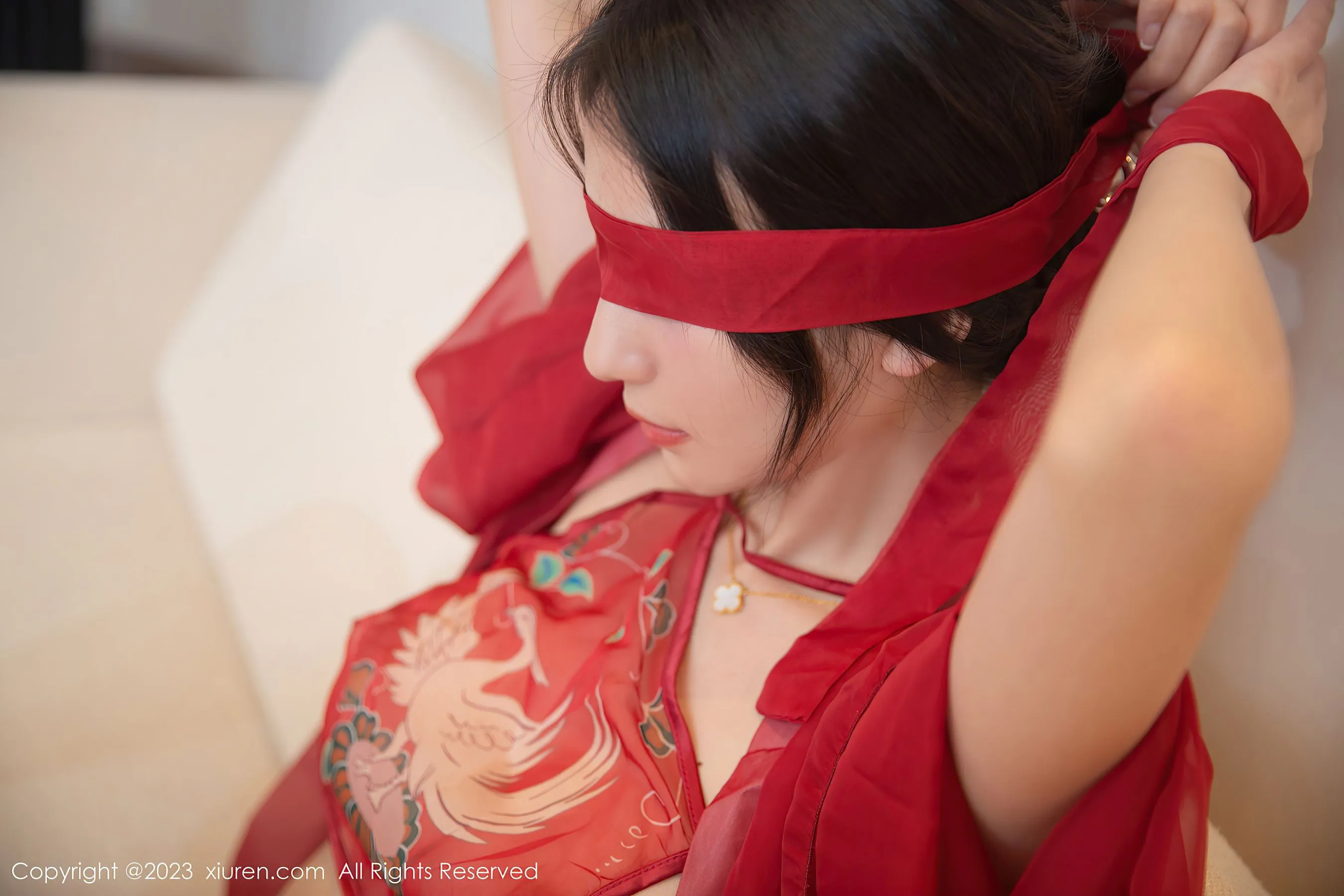  秀人网 No.6161 熊小诺 布兜美腿第3张