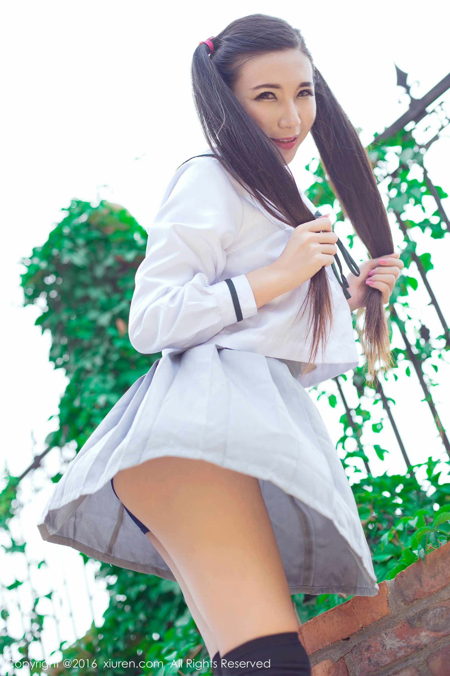  赵颖《爆乳细腰小女生的极度诱惑》 秀人网 No.603第17张