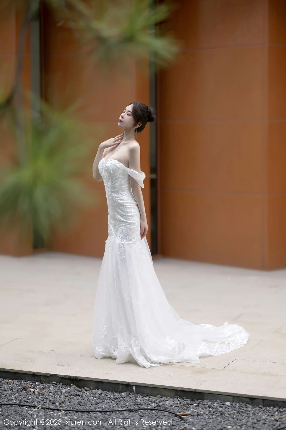  XiuRen 秀人 No.7310 梦心玥 白色婚纱服饰安吉旅拍 [84P]第6张