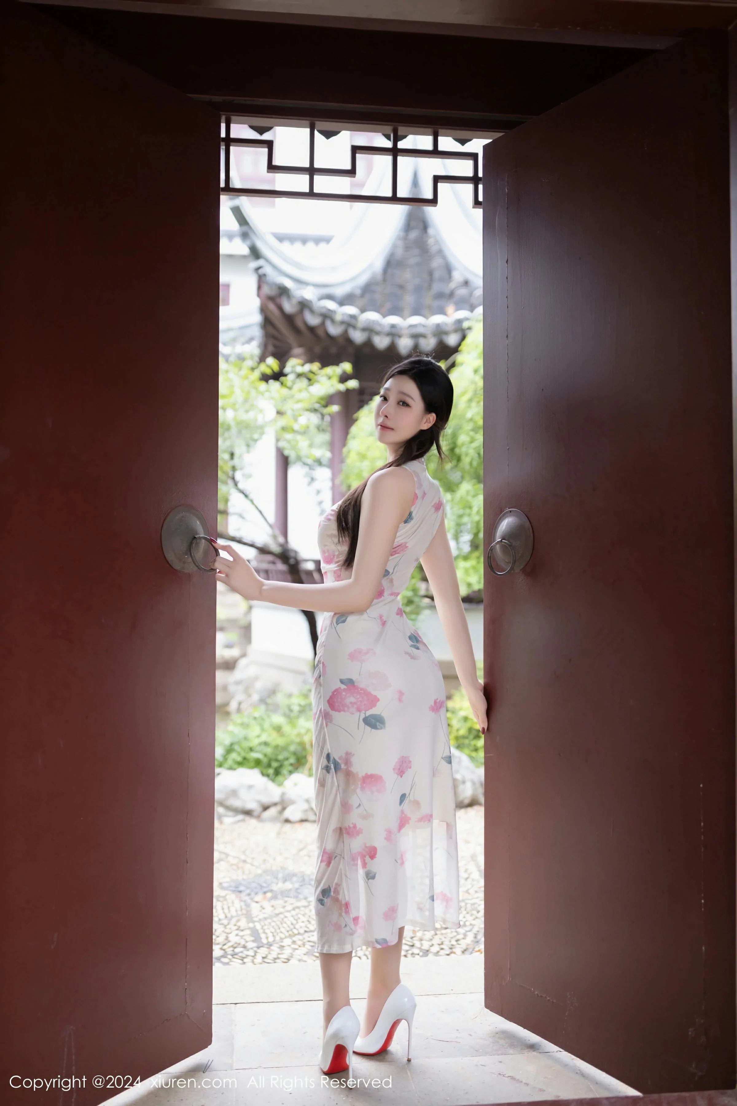  XiuRen 秀人 No.9087 小逗逗 [79P]第6张