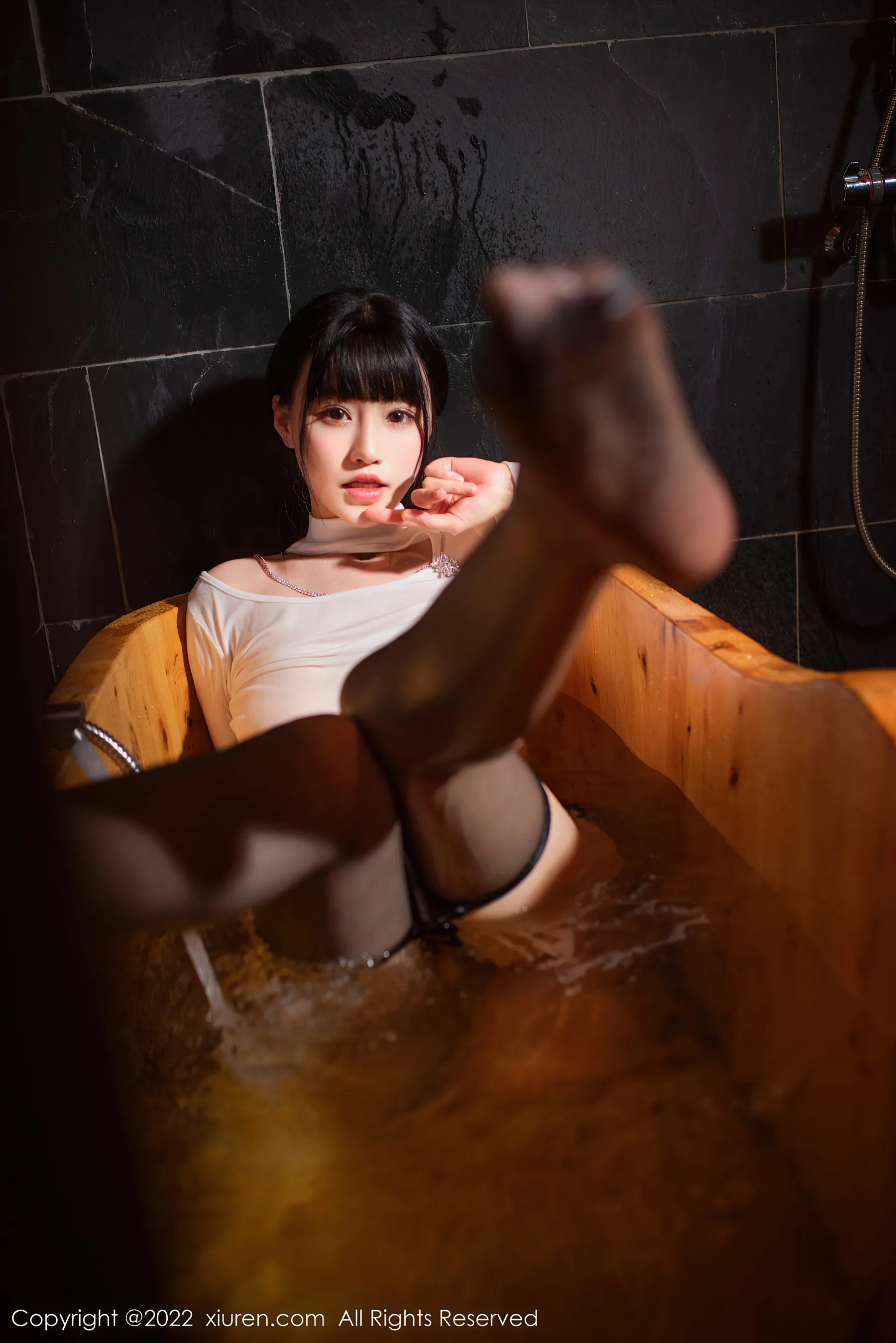  秀人网 No.4548 朱可儿Flora 性感黑丝浴室湿身第14张