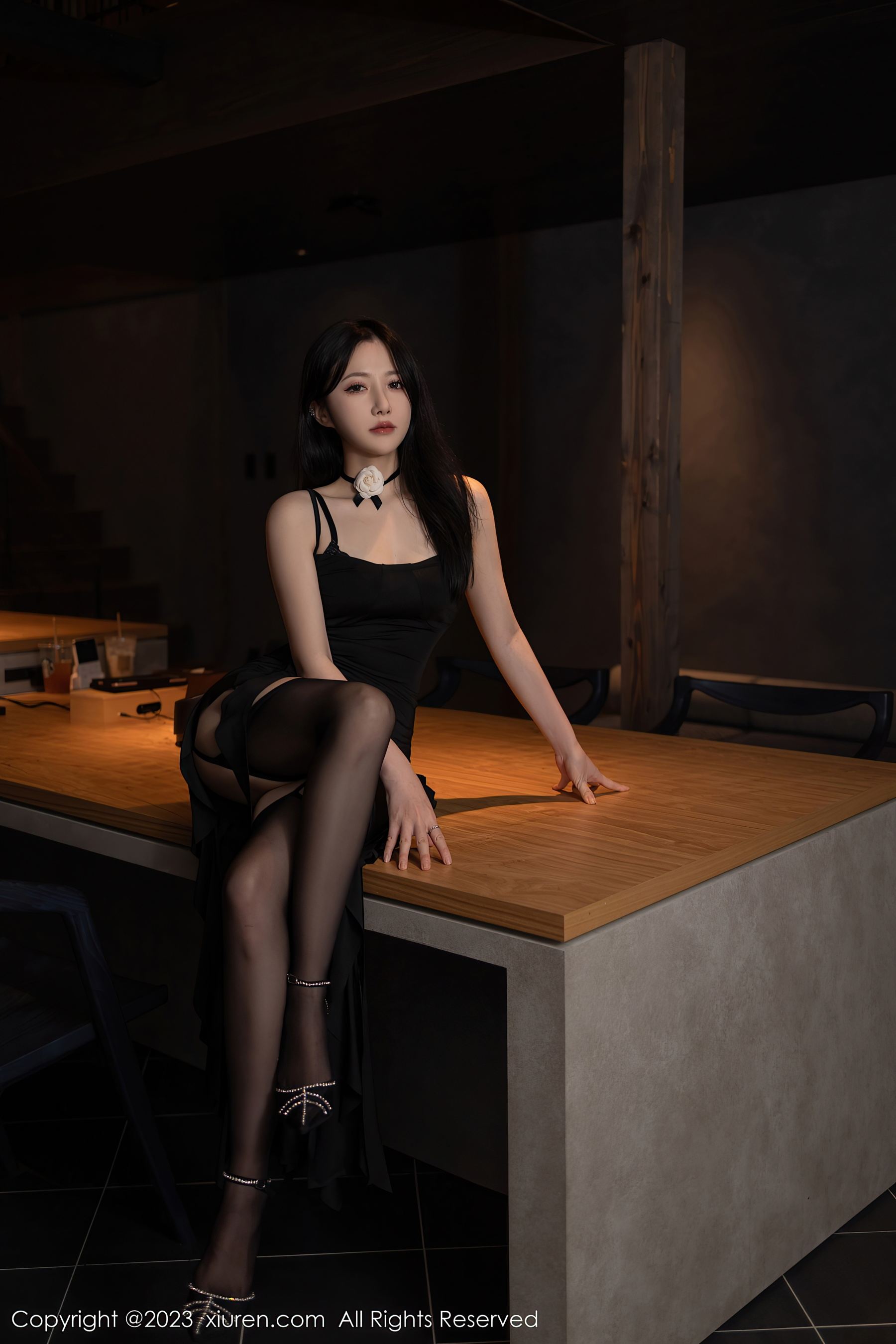 XiuRen 秀人 No.7460 鱼子酱Fish 黑丝美腿第25张