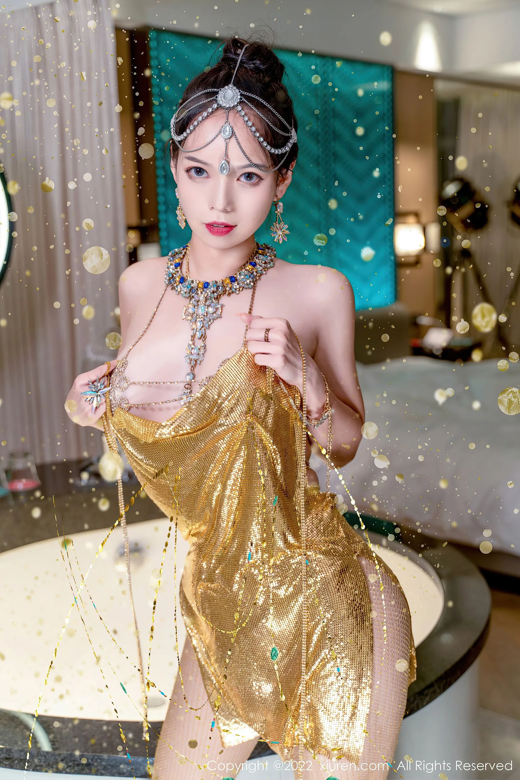  秀人网 No.5559 大美妞儿 美腿丰腴第19张