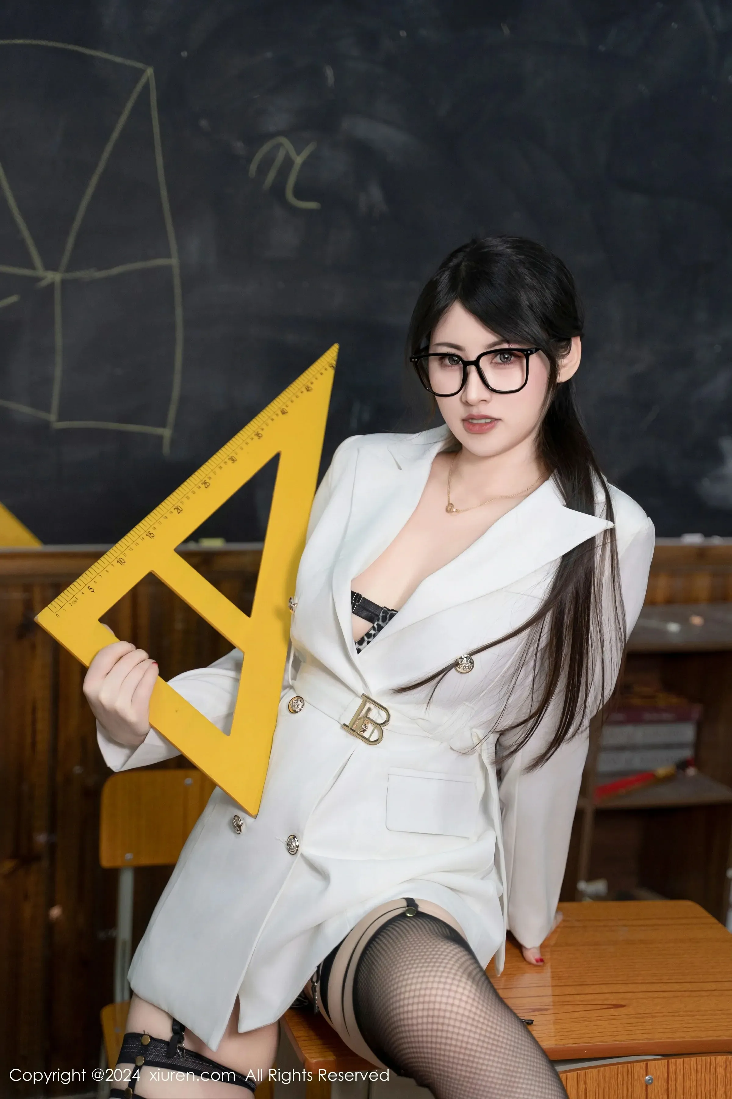  XiuRen 秀人 No.8694 诗诗kiki [94P]第7张