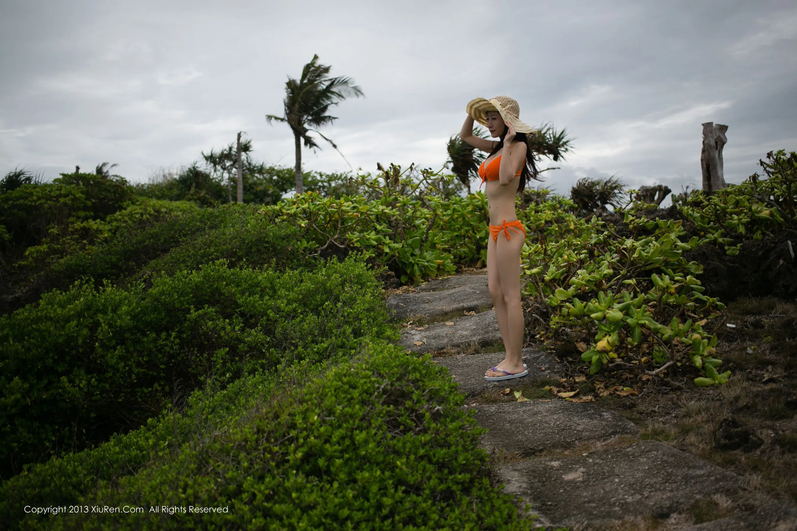  小小白思宜 &爆乳比基尼女神 秀人网 No.028第4张
