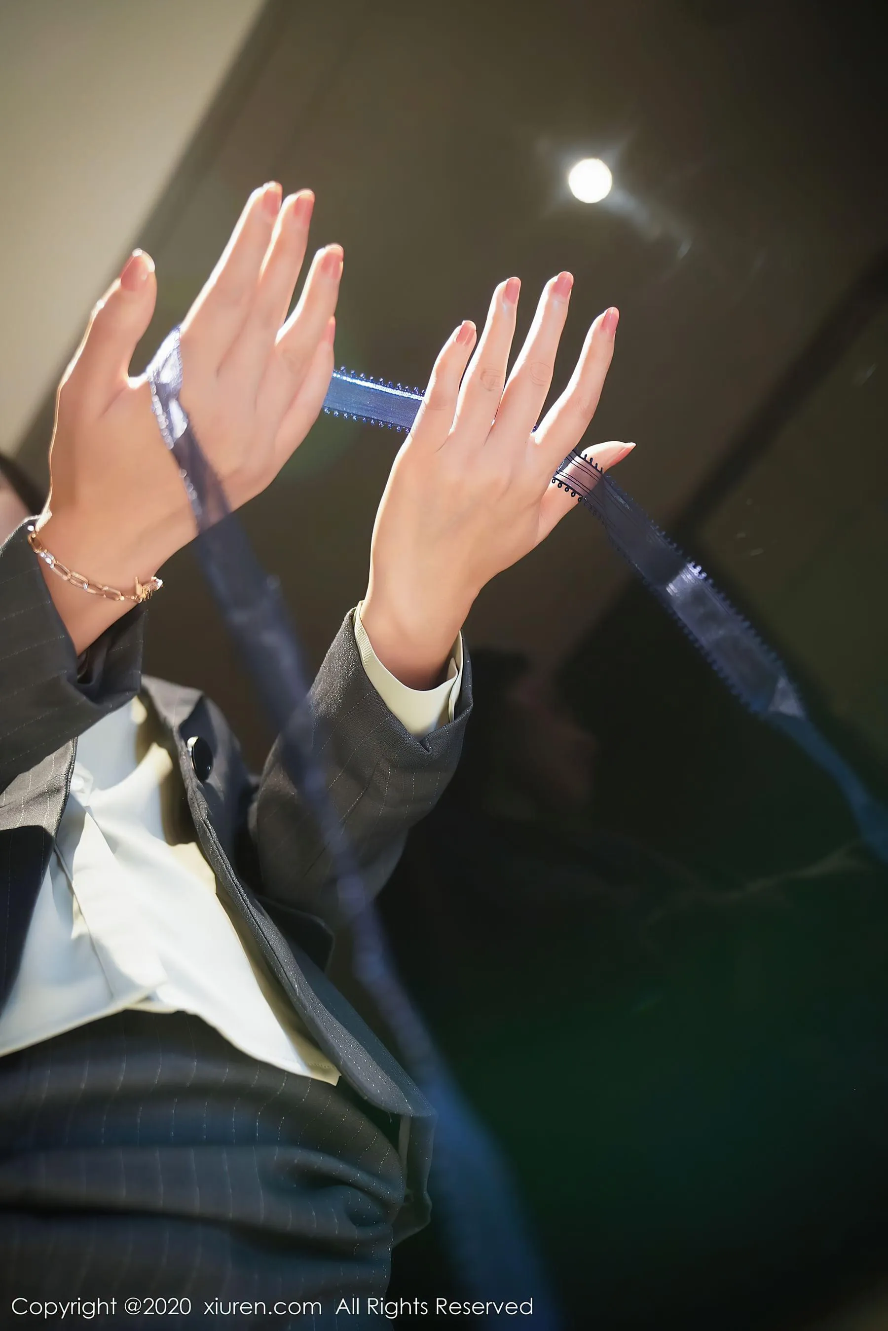  秀人 No.2579 方子萱第2张