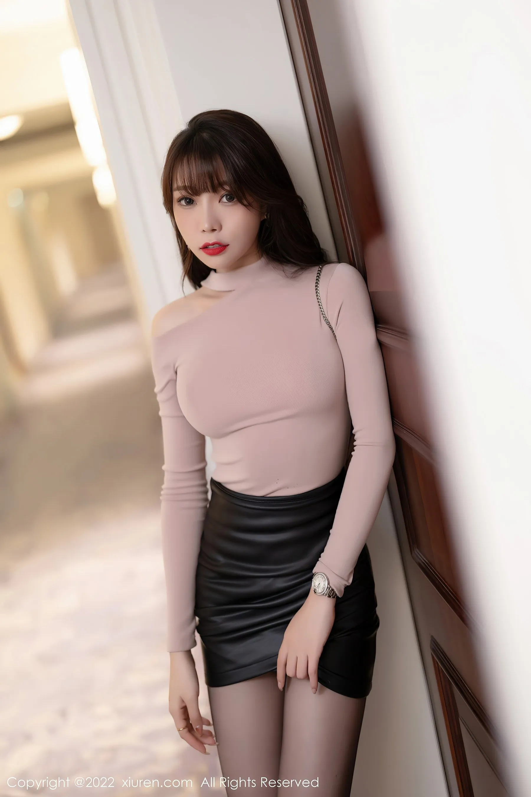  秀人网 No.4606 芝芝Booty 御姐美腿第4张