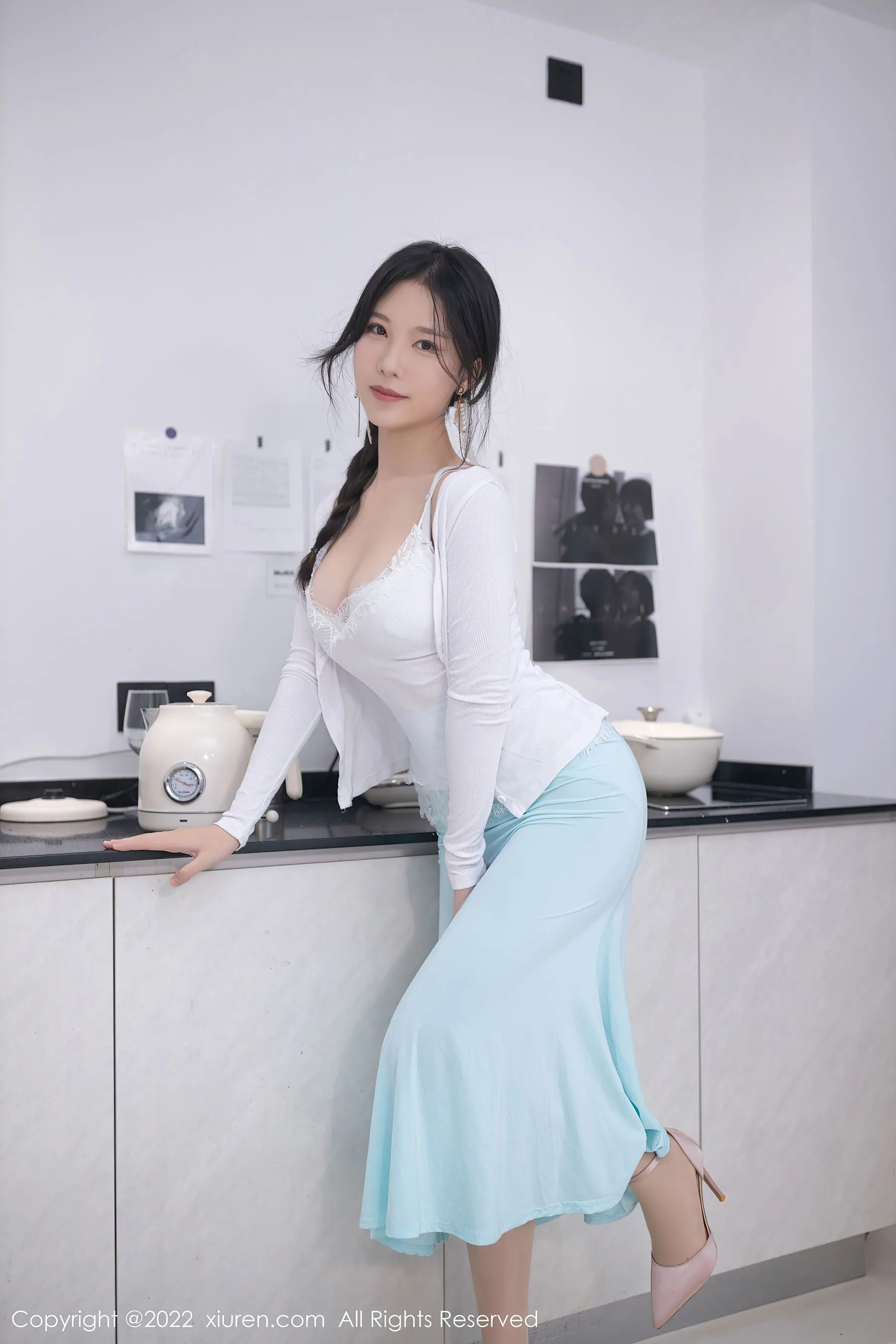  秀人网 No.4994 利世 人妻美腿第19张