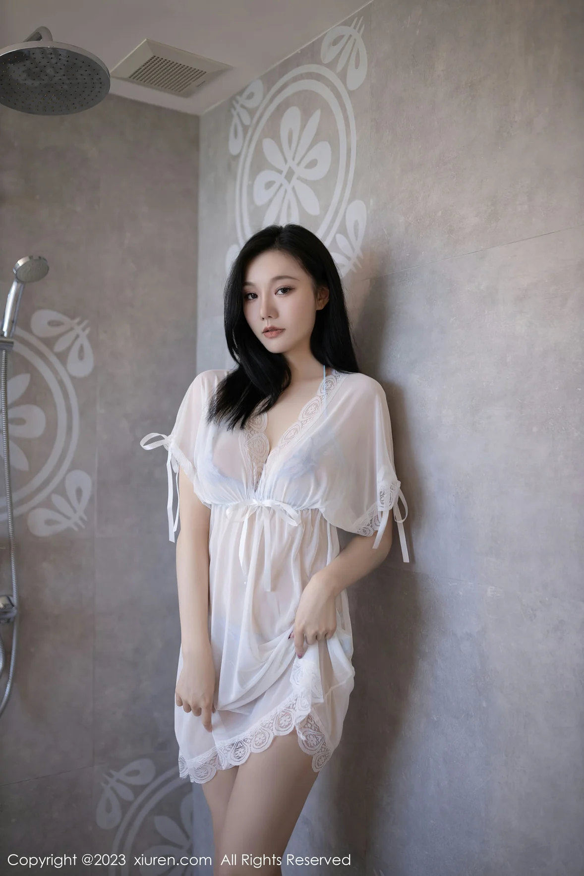  XiuRen 秀人 No.6827 安然anran 蕾丝内衣浴室场景十二月旅拍 [80P]